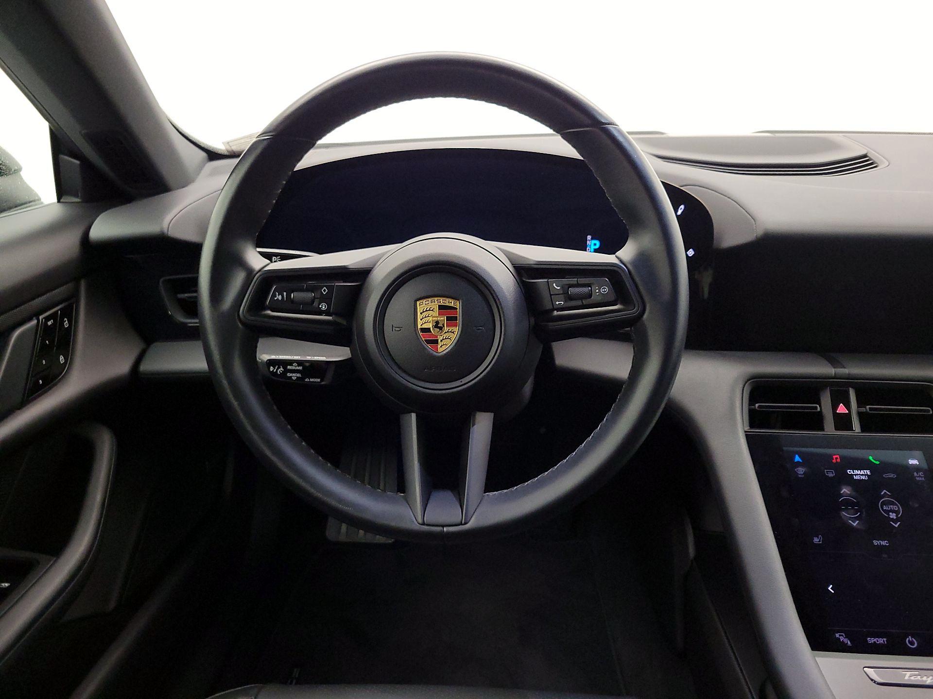 Thumbnail: 2021 Porsche Taycan - 10