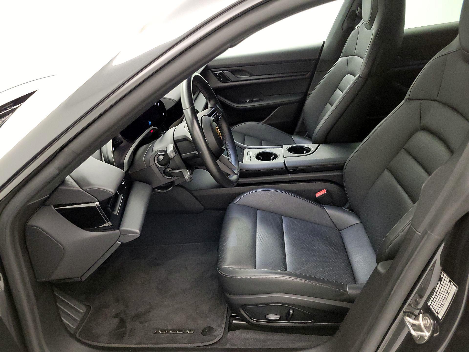 Thumbnail: 2021 Porsche Taycan - 11