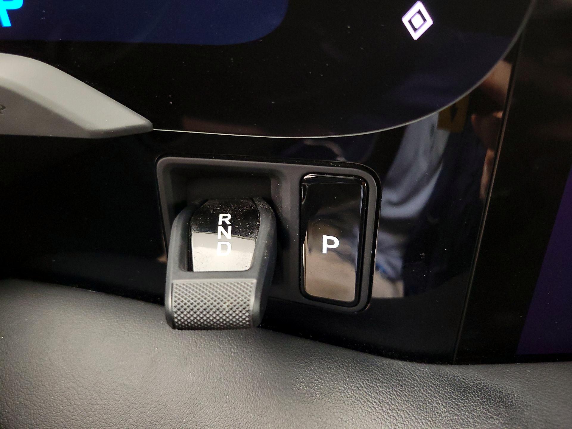 Thumbnail: 2021 Porsche Taycan - 18