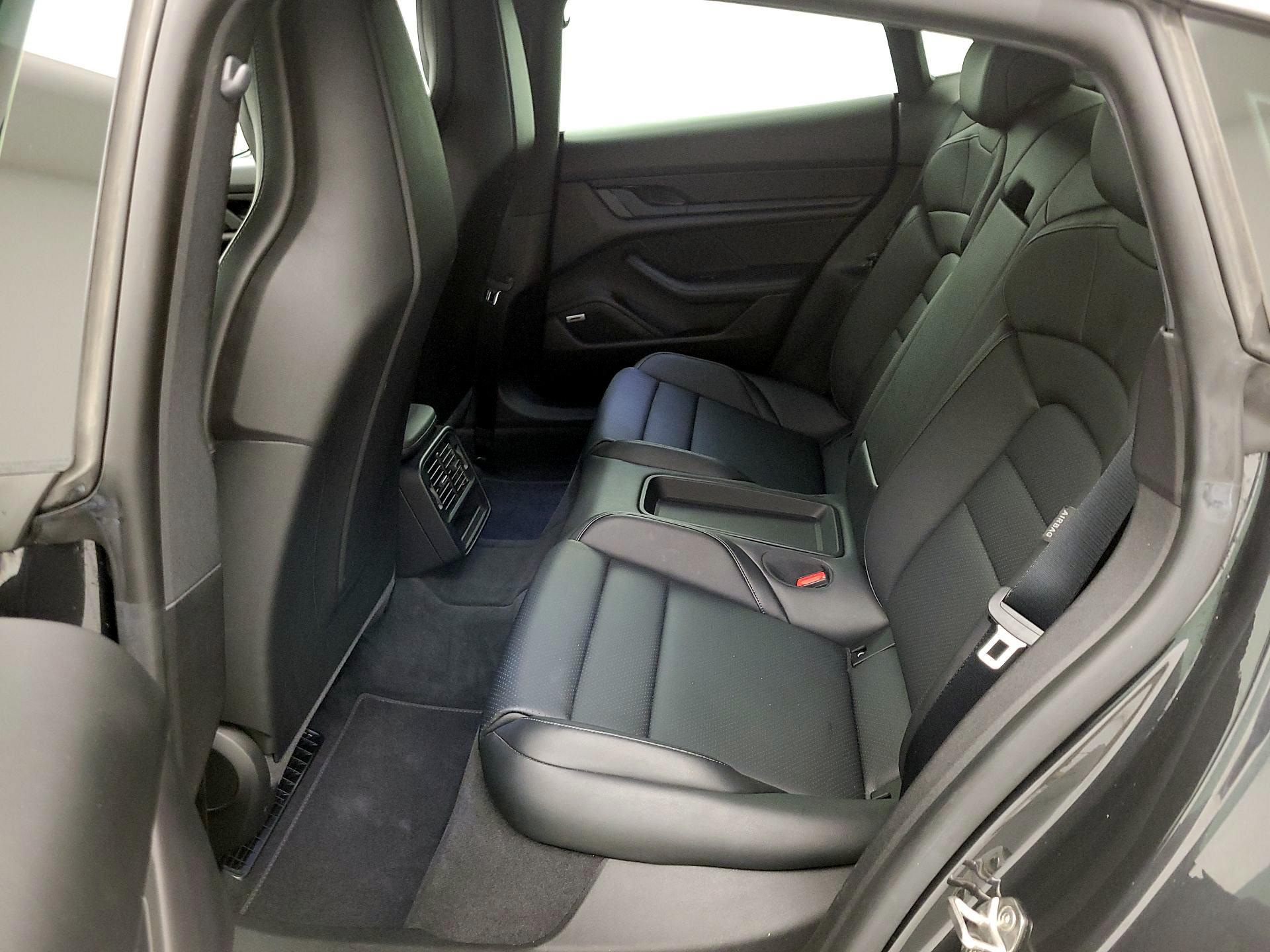 Thumbnail: 2021 Porsche Taycan - 19