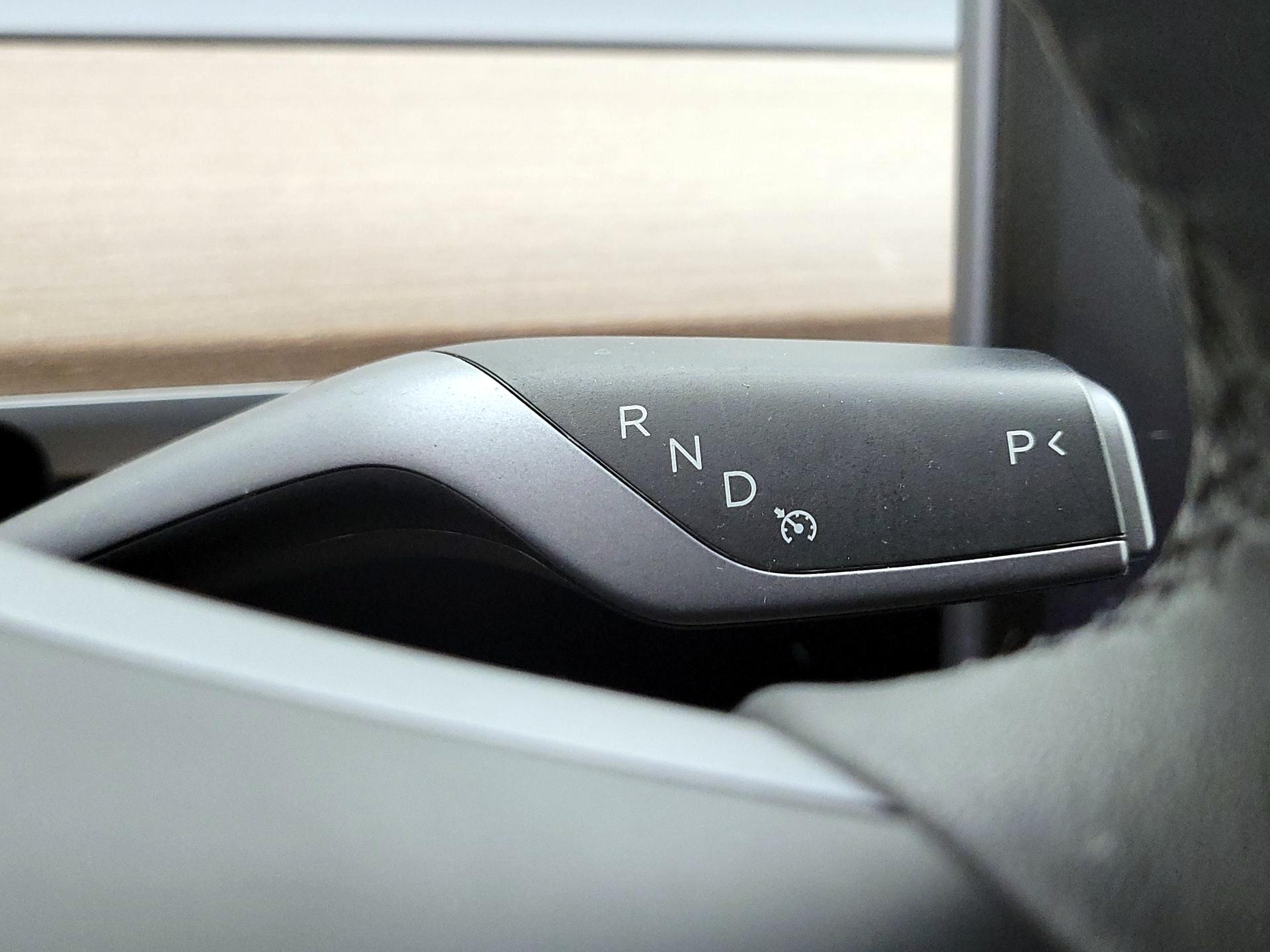 Thumbnail: 2022 Tesla Model Y - 17