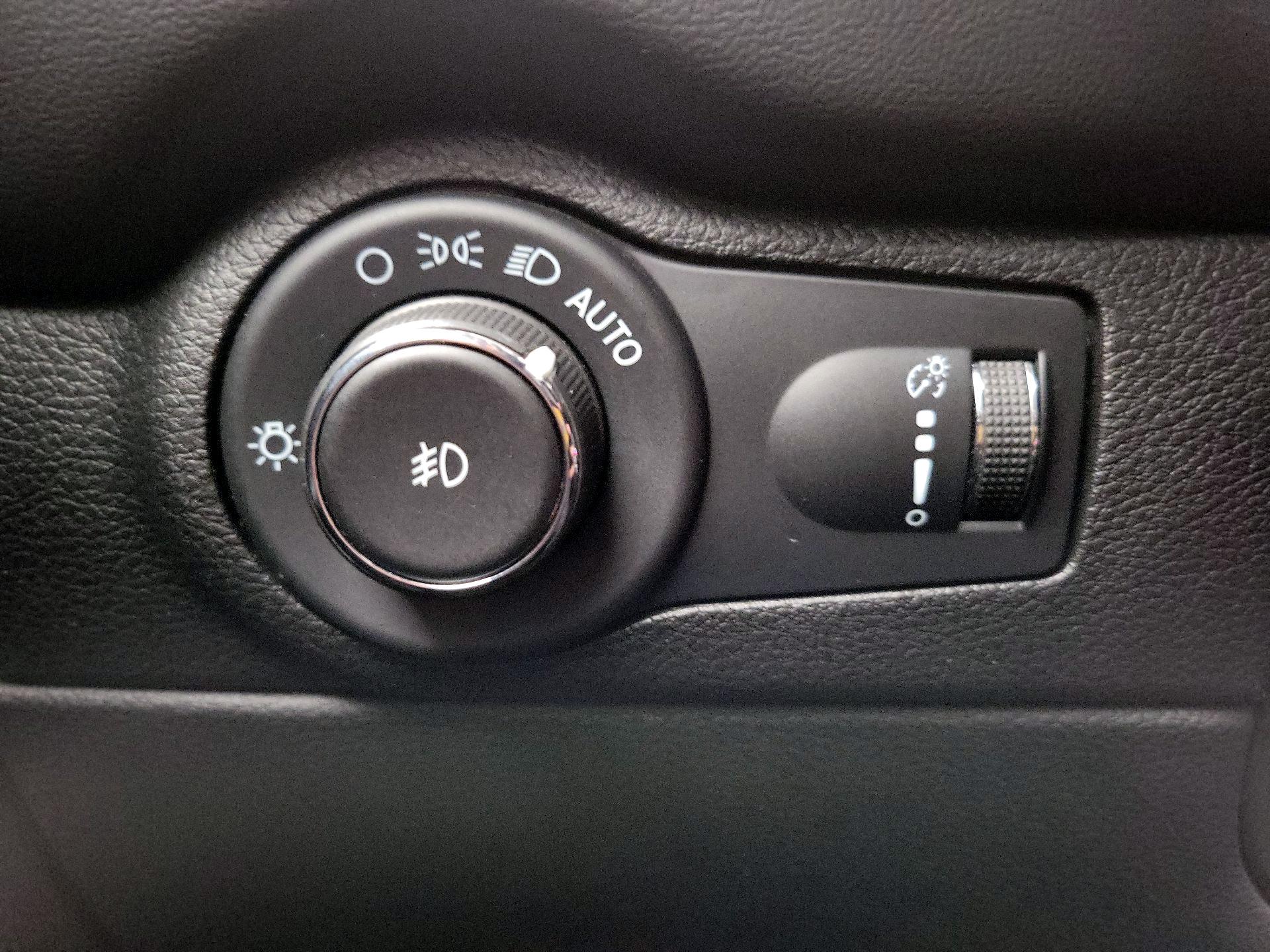 Thumbnail: 2021 Dodge Durango - 13