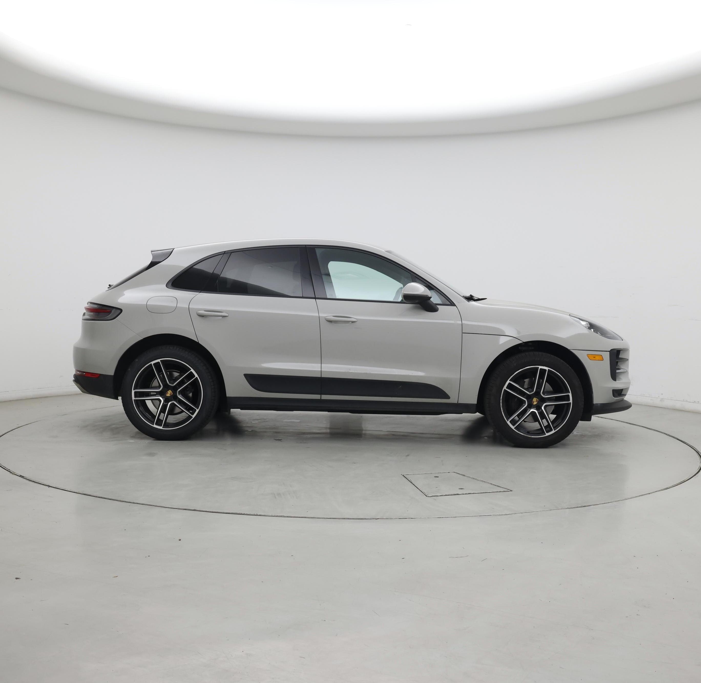 Thumbnail: 2020 Porsche Macan - 7