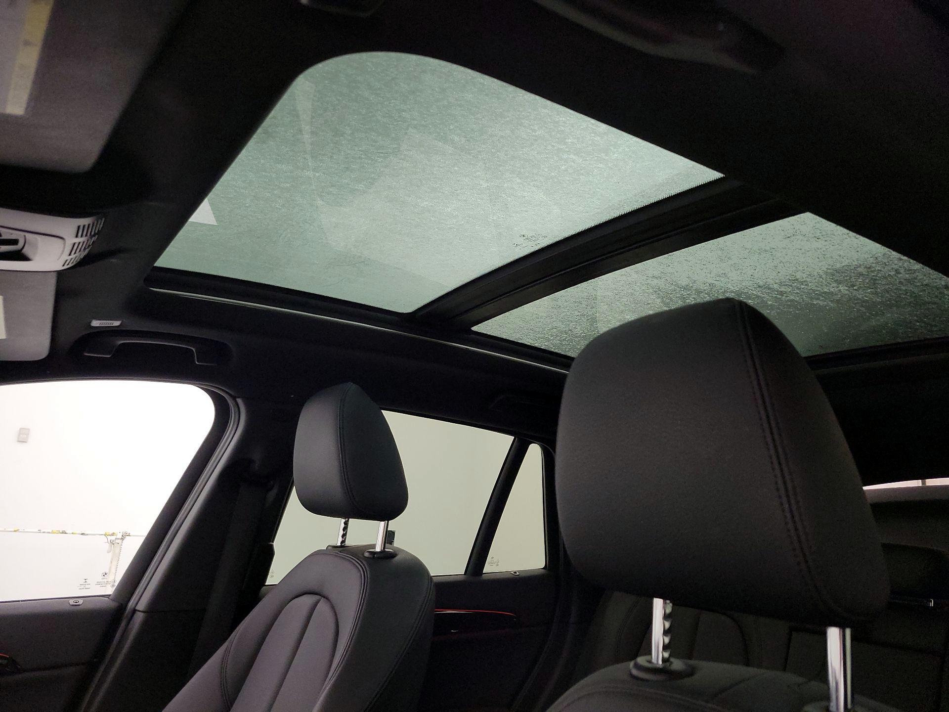 Thumbnail: 2016 BMW X1 - 19