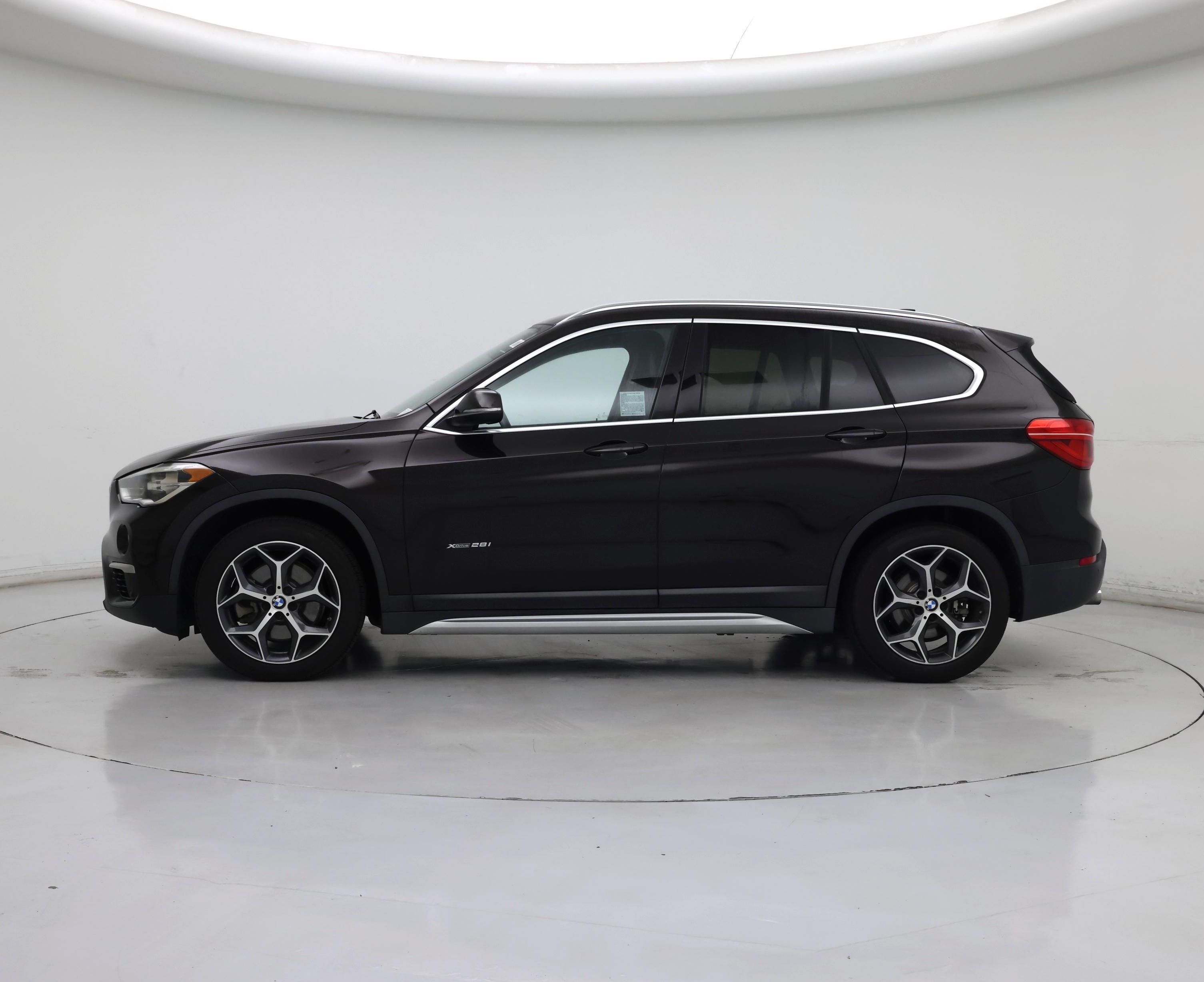 Thumbnail: 2016 BMW X1 - 3