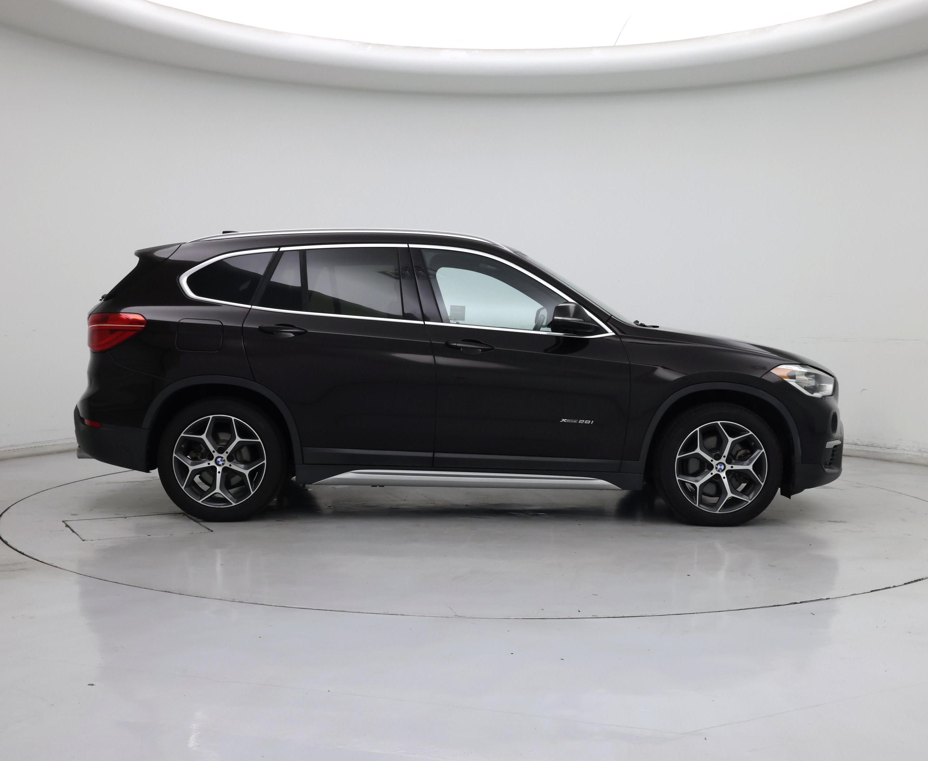 Thumbnail: 2016 BMW X1 - 7