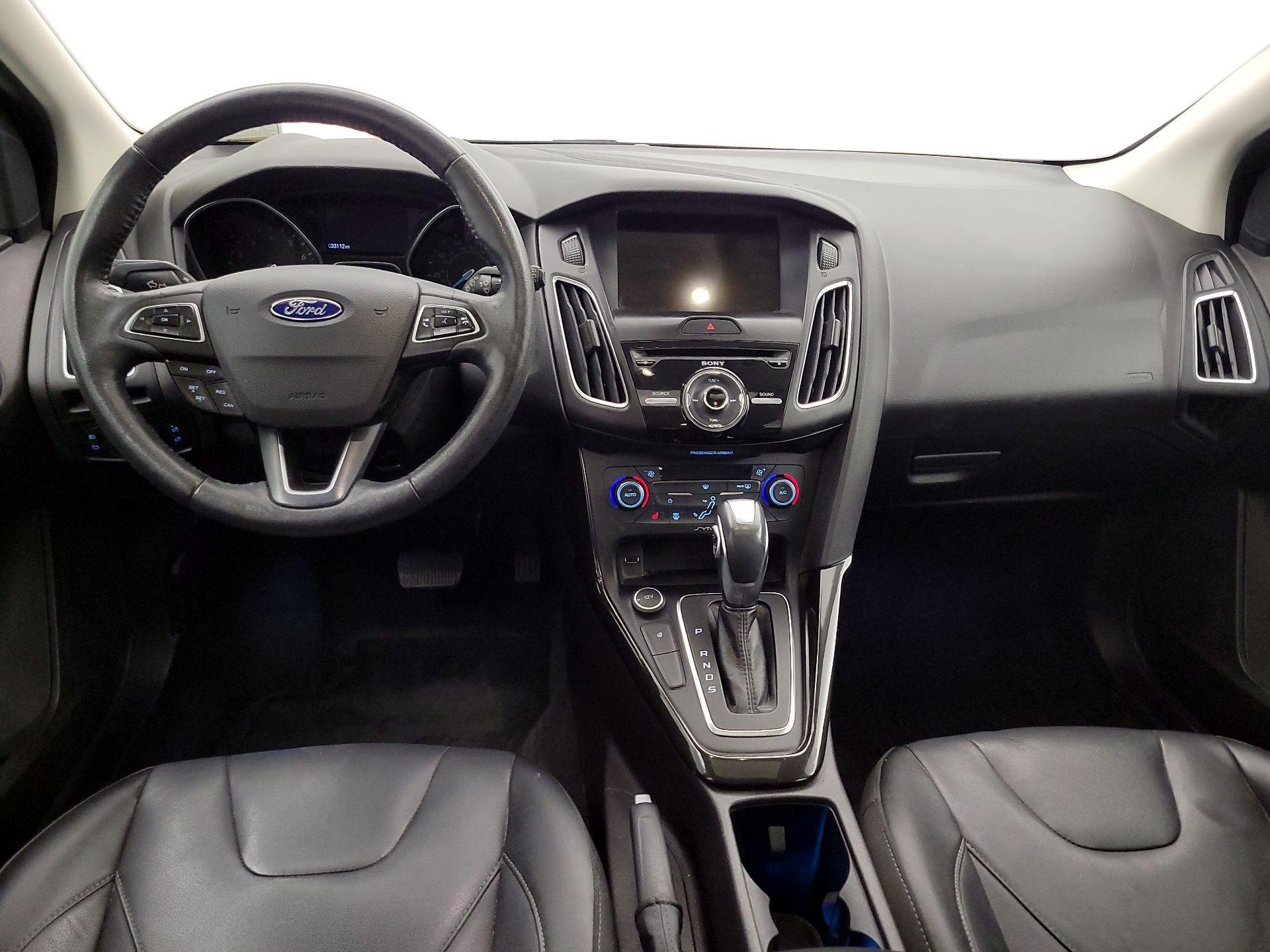 Thumbnail: 2017 Ford Focus - 9