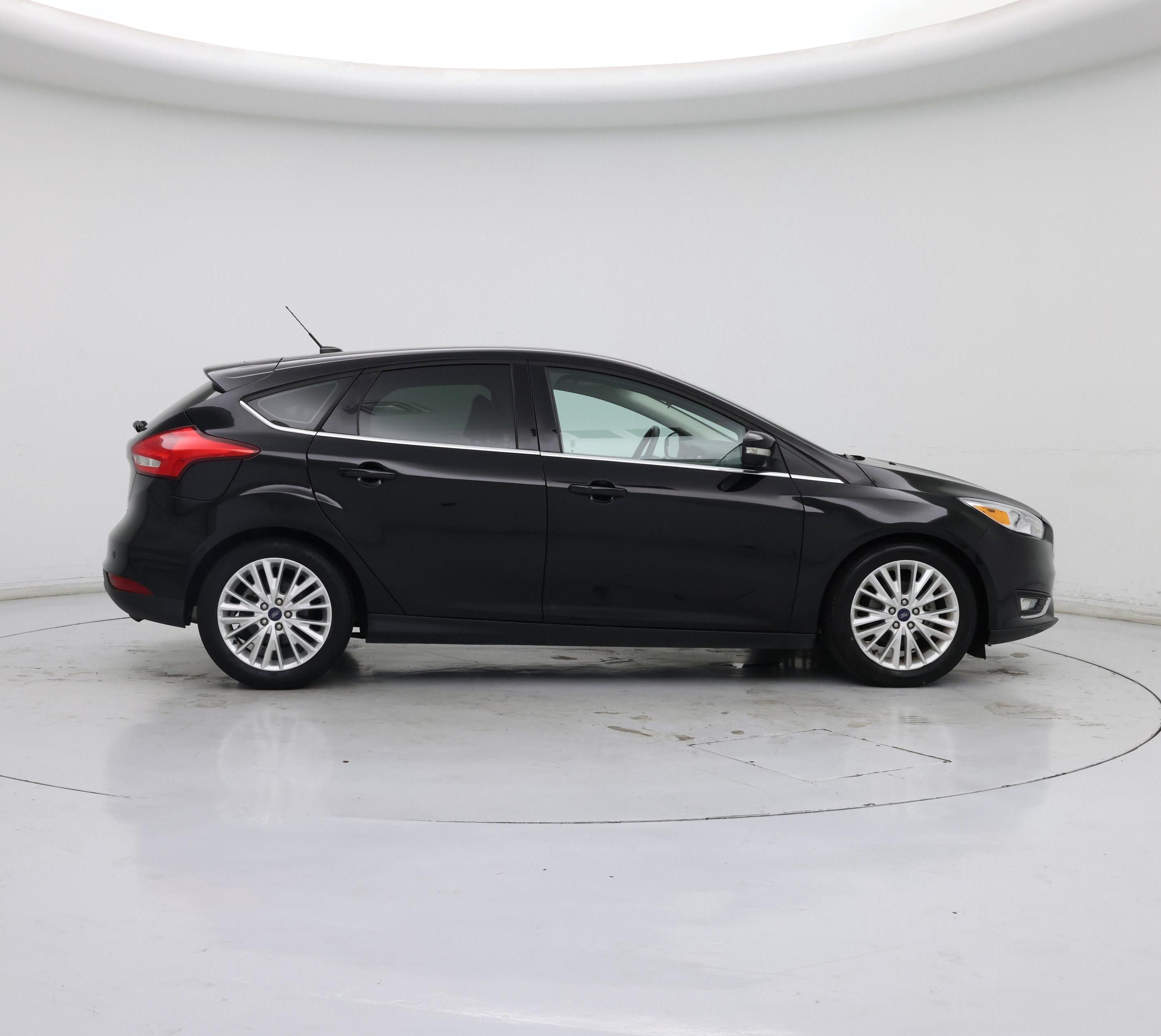 Thumbnail: 2017 Ford Focus - 7