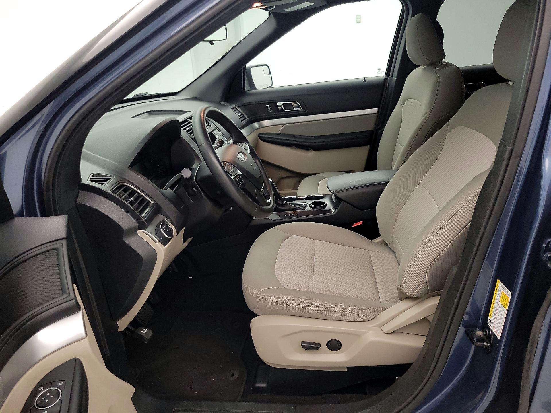 Thumbnail: 2019 Ford Explorer - 11