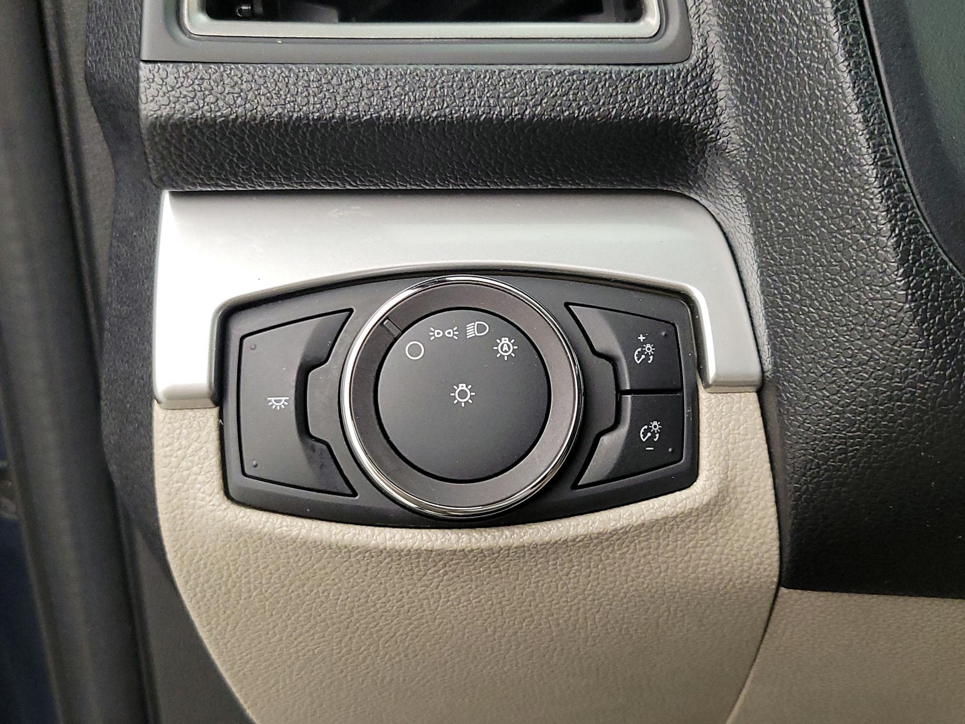 Thumbnail: 2019 Ford Explorer - 13