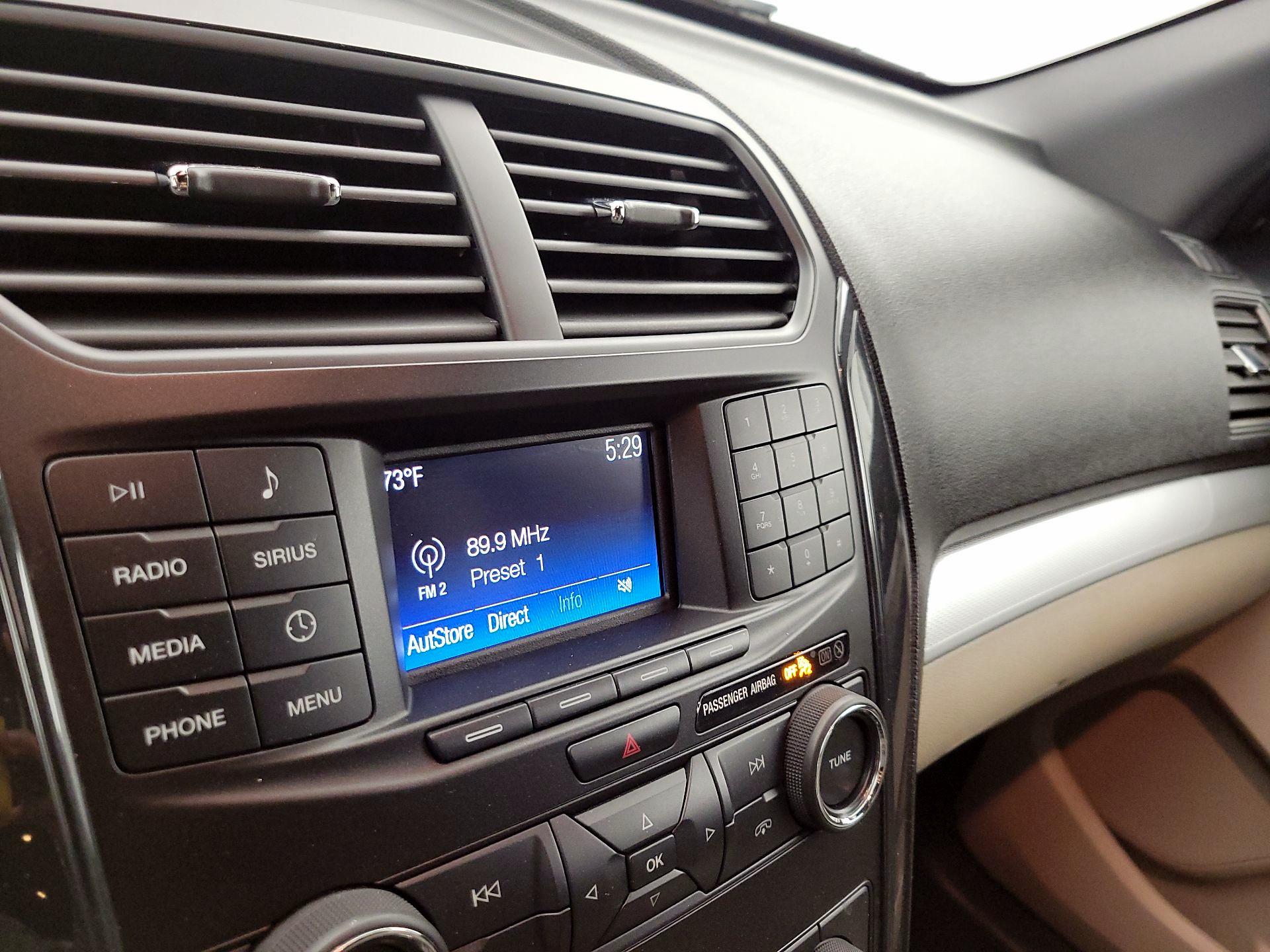 Thumbnail: 2019 Ford Explorer - 15