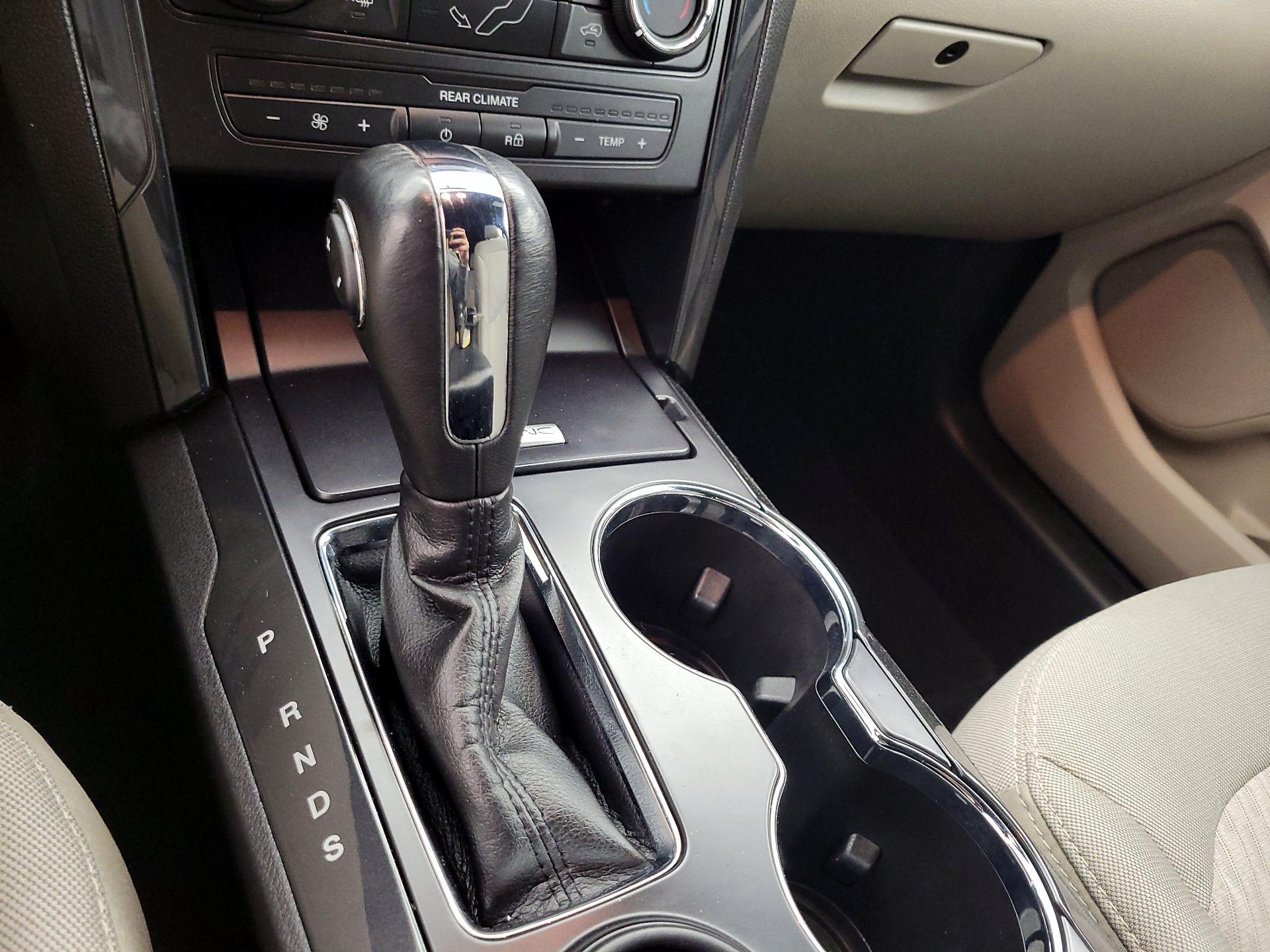 Thumbnail: 2019 Ford Explorer - 17