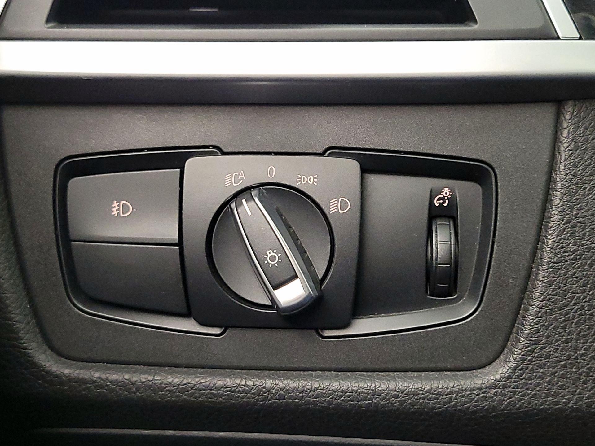 Thumbnail: 2018 BMW 3 Series - 13