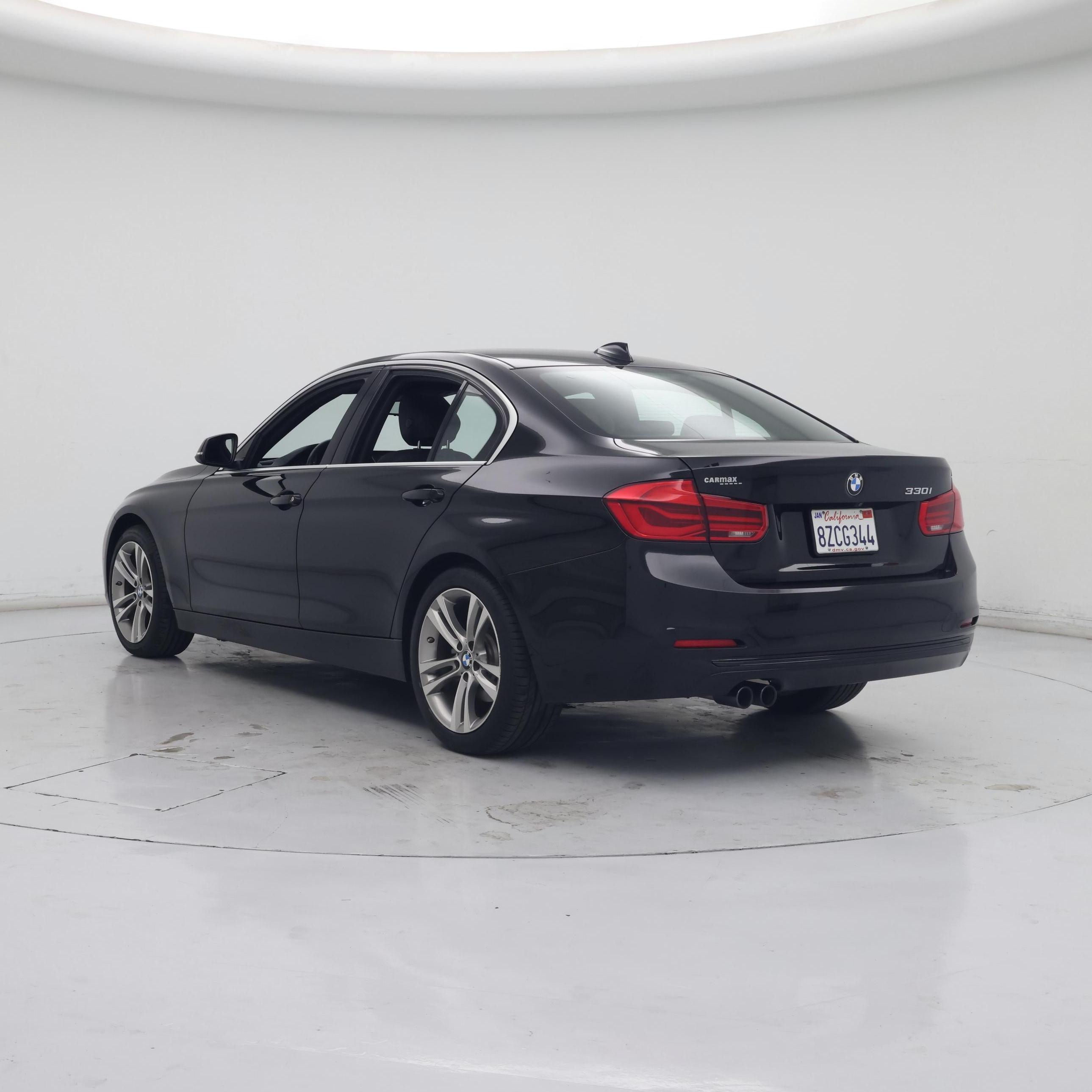 Thumbnail: 2018 BMW 3 Series - 2