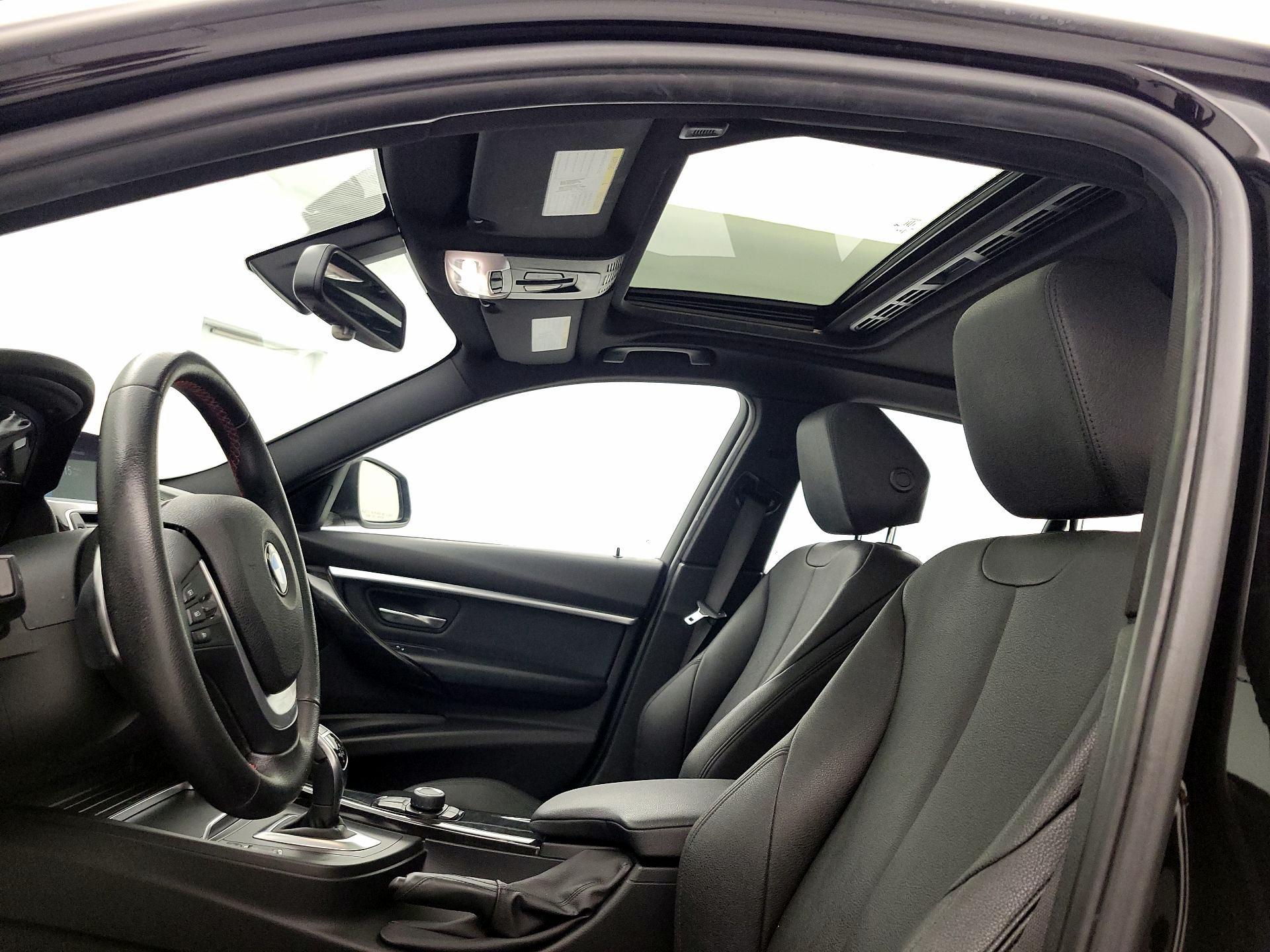 Thumbnail: 2018 BMW 3 Series - 19