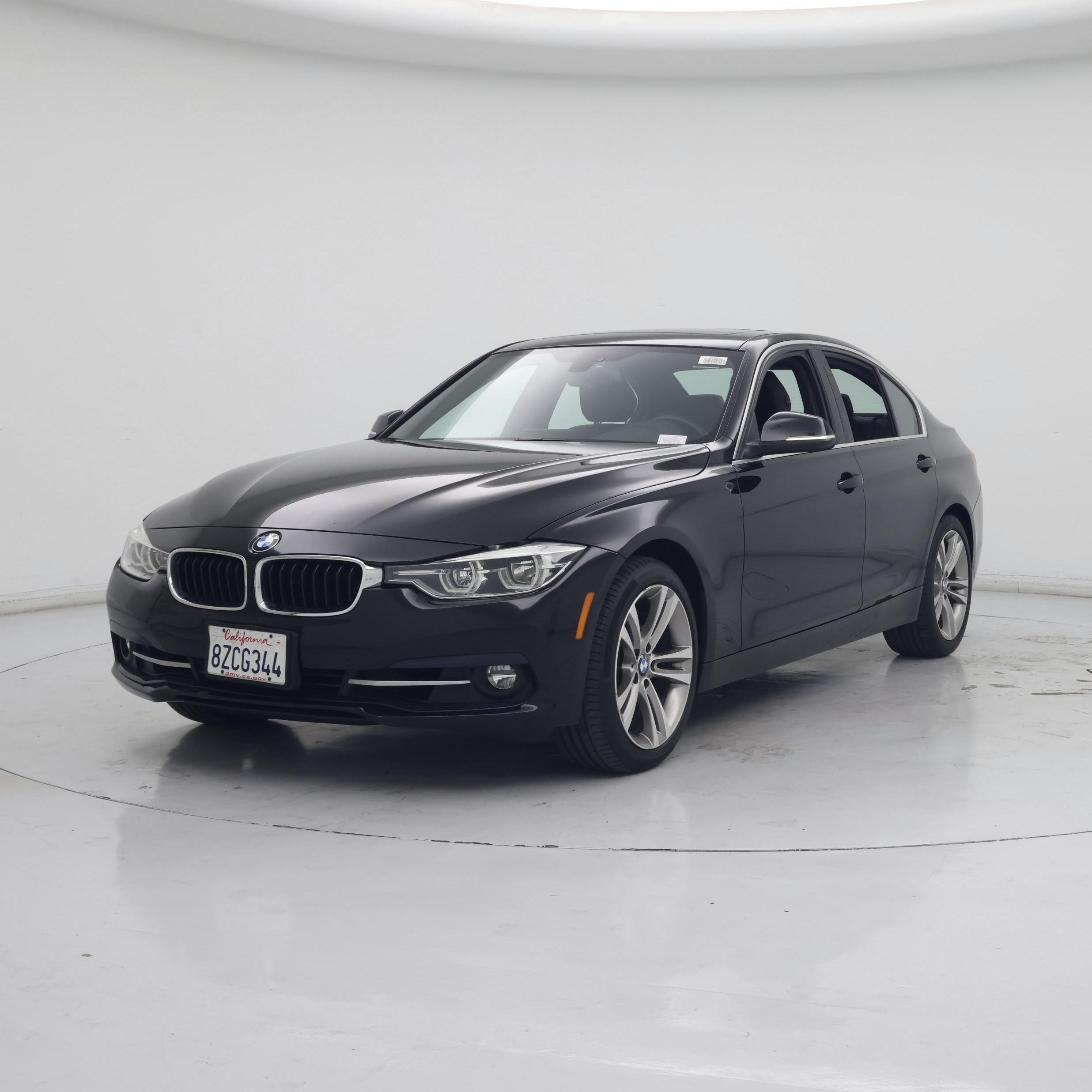 Thumbnail: 2018 BMW 3 Series - 4