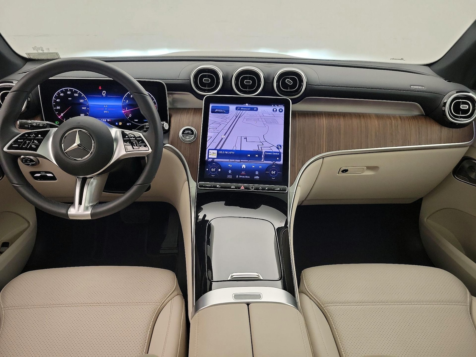 2024 Mercedes-Benz GLC GLC300 - Photo 10