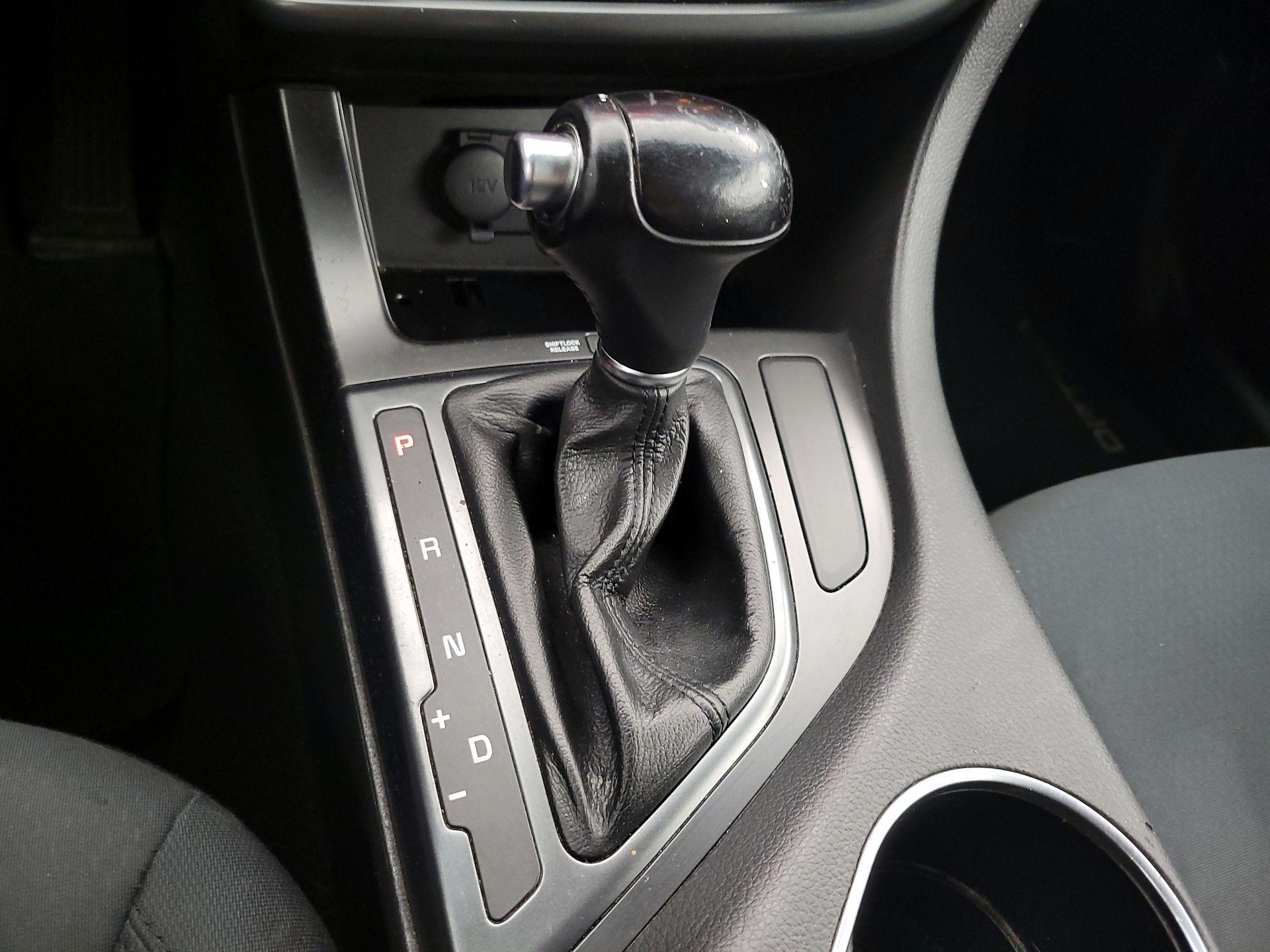 Thumbnail: 2016 Kia Optima - 16