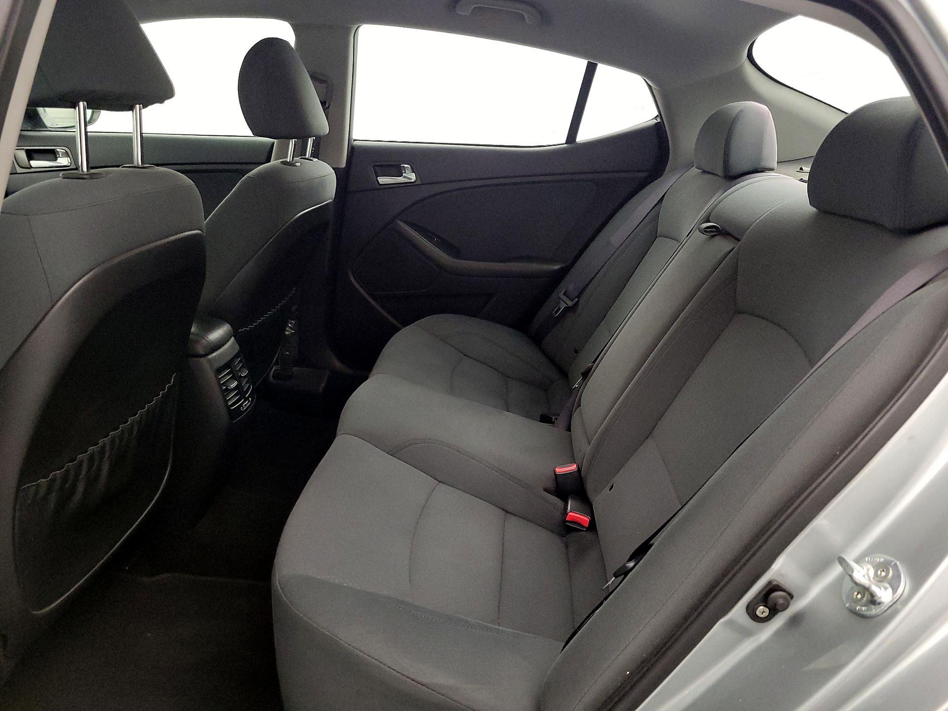 Thumbnail: 2016 Kia Optima - 18