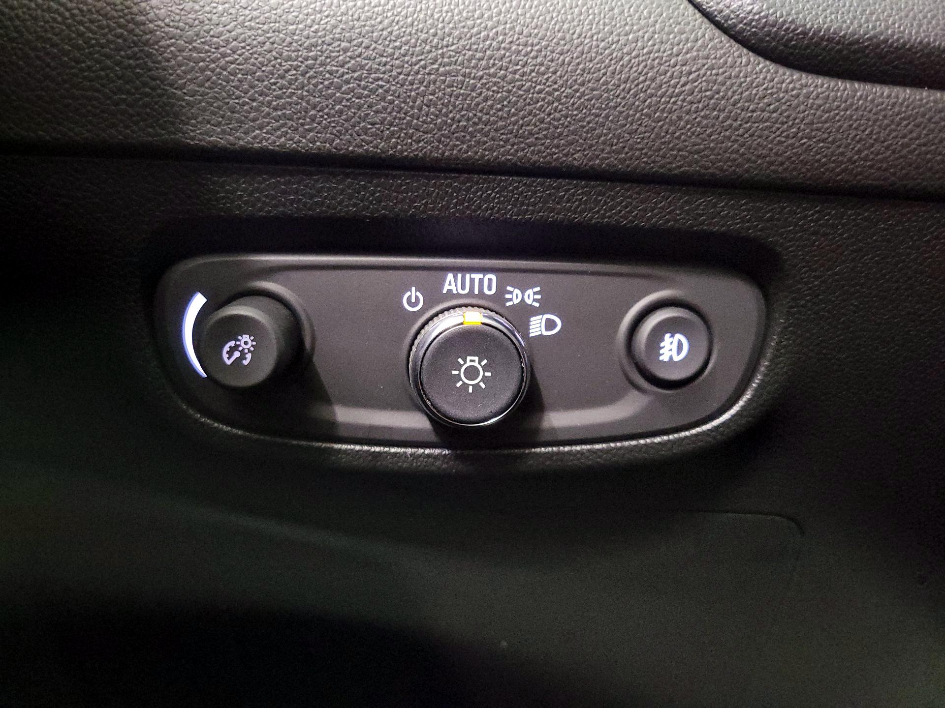 Thumbnail: 2021 Buick Encore GX - 13