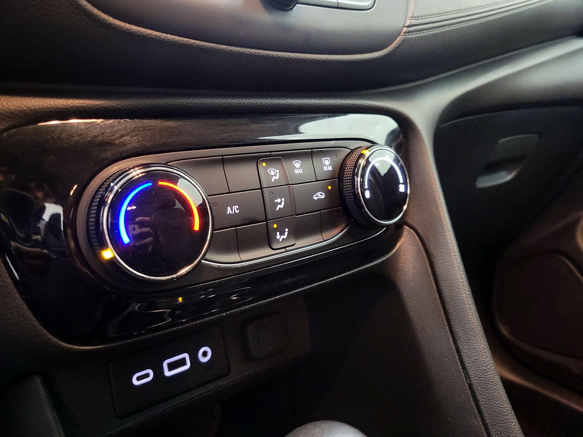 Thumbnail: 2021 Buick Encore GX - 16