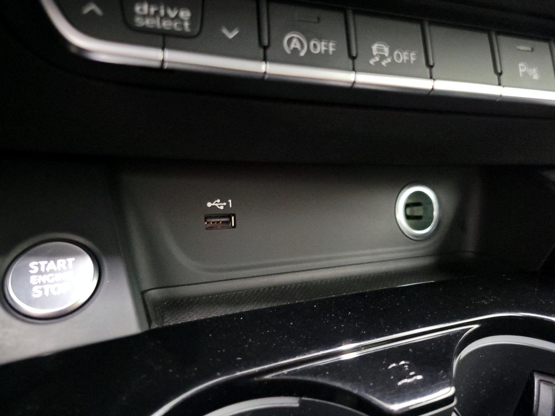 Thumbnail: 2021 Audi A4 - 18