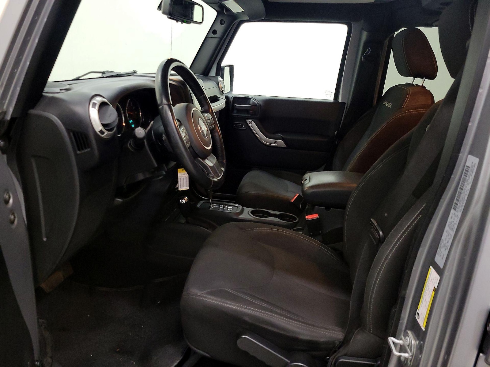 2017 Jeep Wrangler Unlimited Sahara - Photo 12