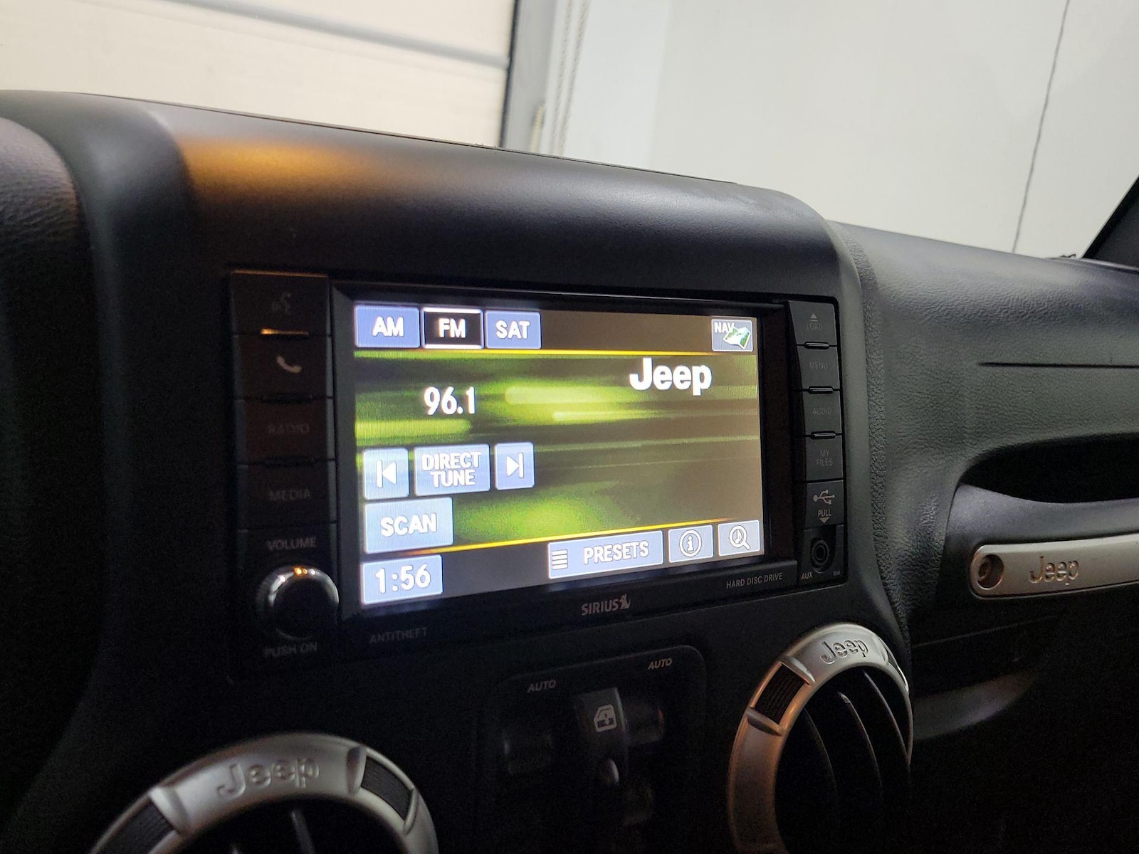 2017 Jeep Wrangler Unlimited Sahara - Photo 14