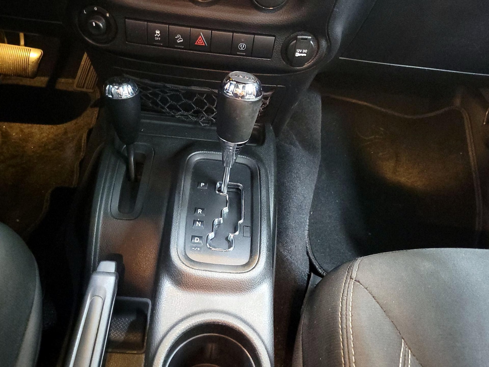 2017 Jeep Wrangler Unlimited Sahara - Photo 16