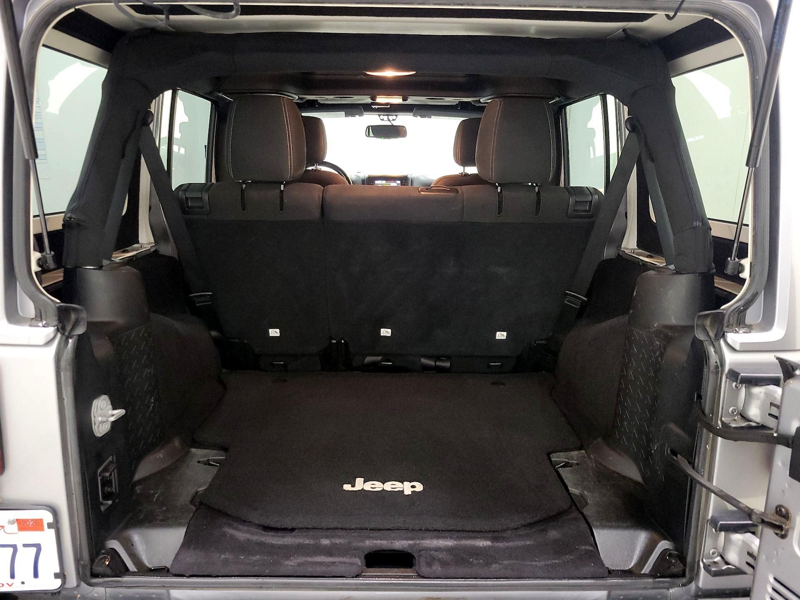 2017 Jeep Wrangler Unlimited Sahara - Photo 19