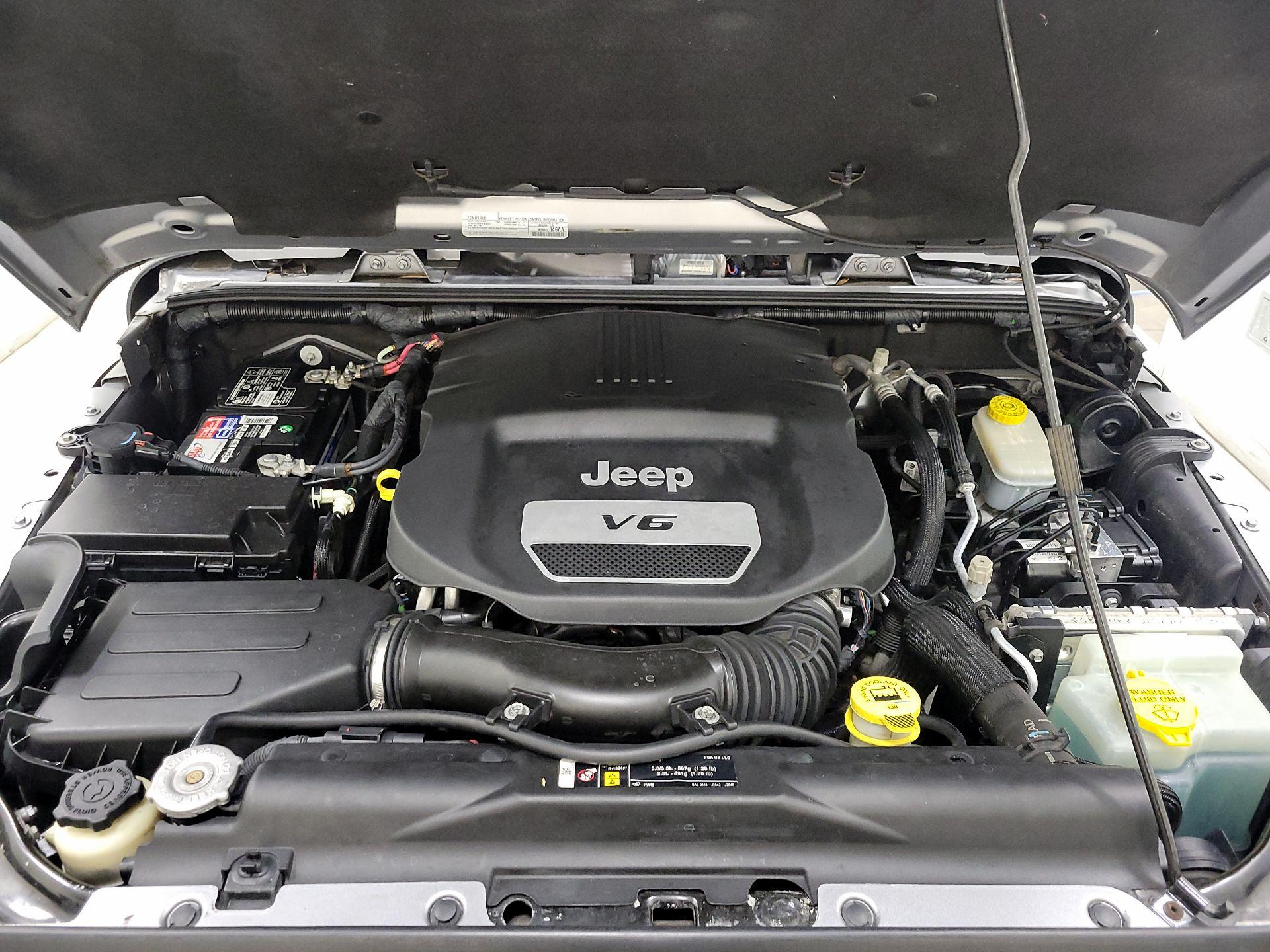 Thumbnail: 2017 Jeep Wrangler - 19