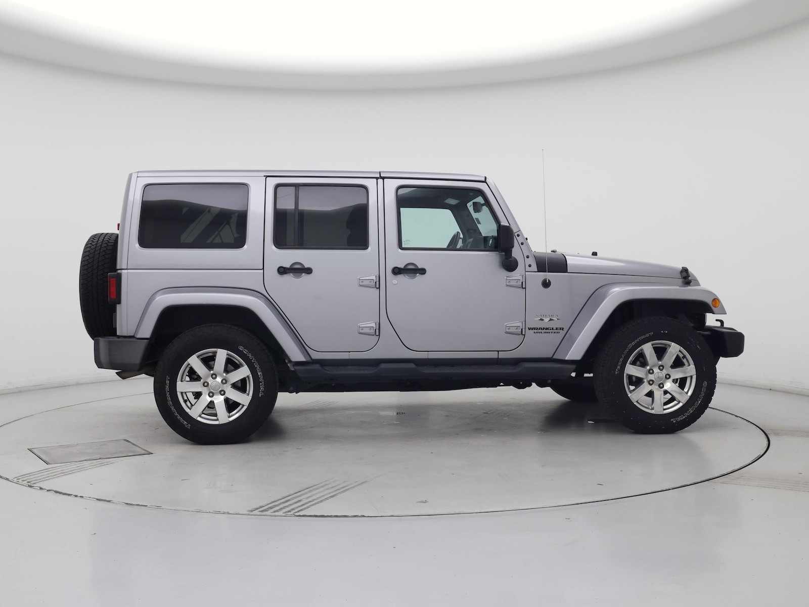 2017 Jeep Wrangler Unlimited Sahara - Photo 8