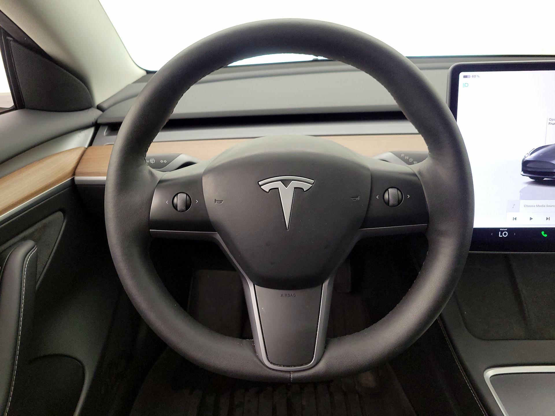 Thumbnail: 2023 Tesla Model 3 - 10