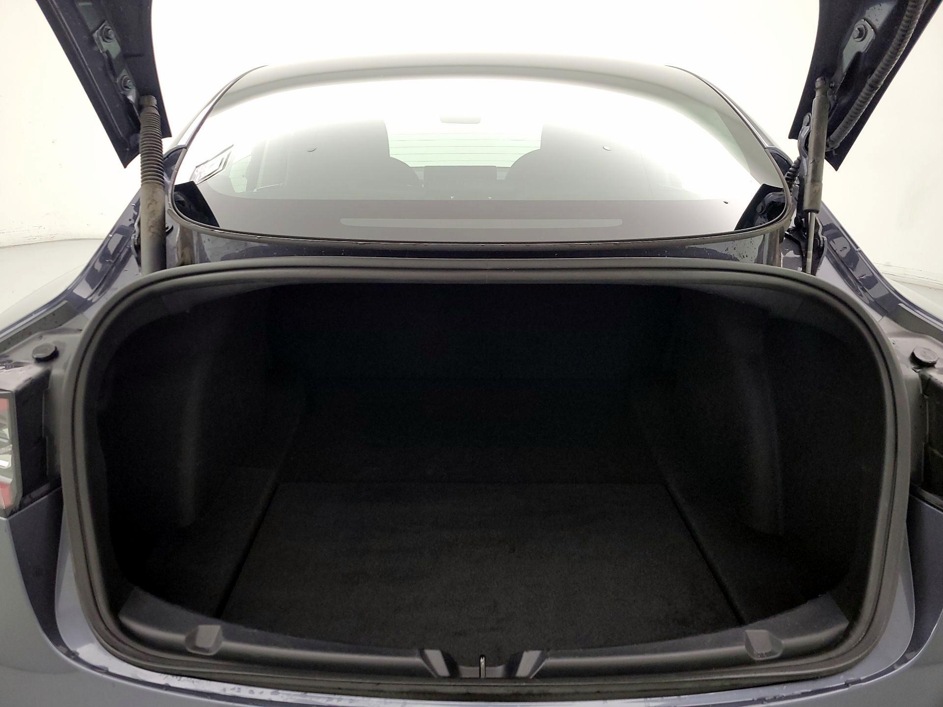 Thumbnail: 2023 Tesla Model 3 - 19