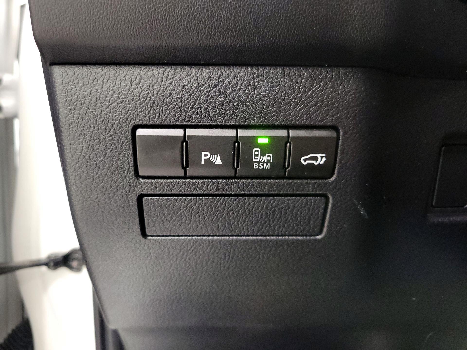 Thumbnail: 2015 Lexus NX - 13