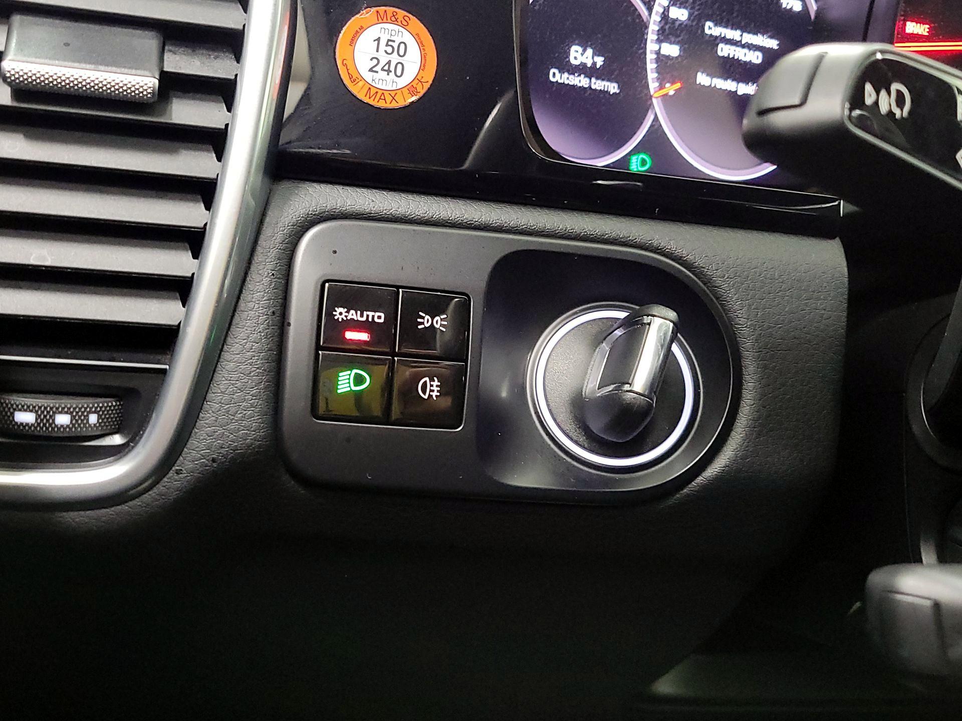 Thumbnail: 2021 Porsche Cayenne - 13