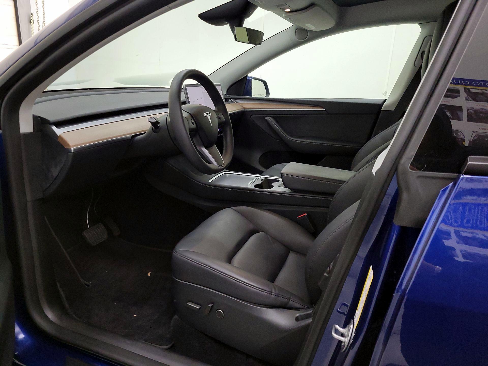 Thumbnail: 2024 Tesla Model Y - 11