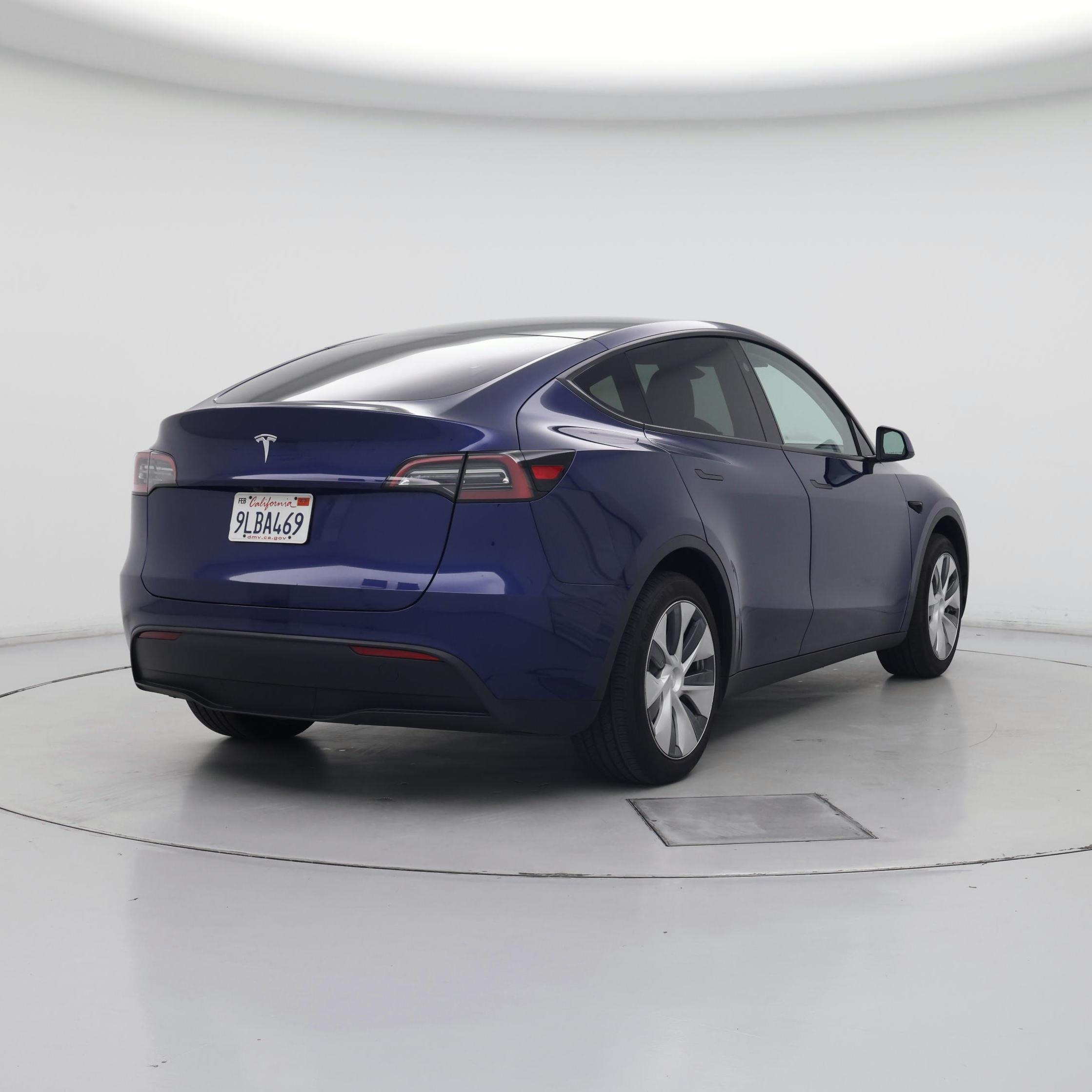Thumbnail: 2024 Tesla Model Y - 8