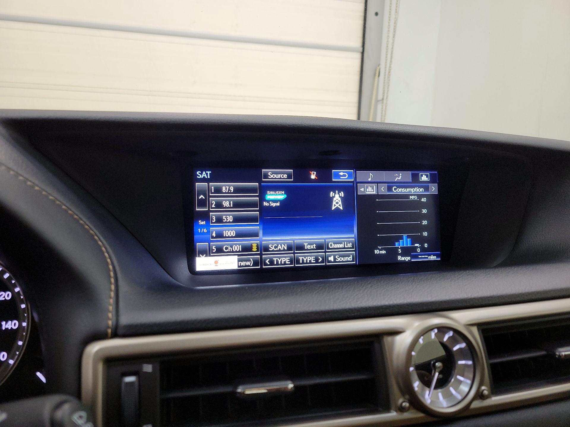 Thumbnail: 2015 Lexus GS - 16