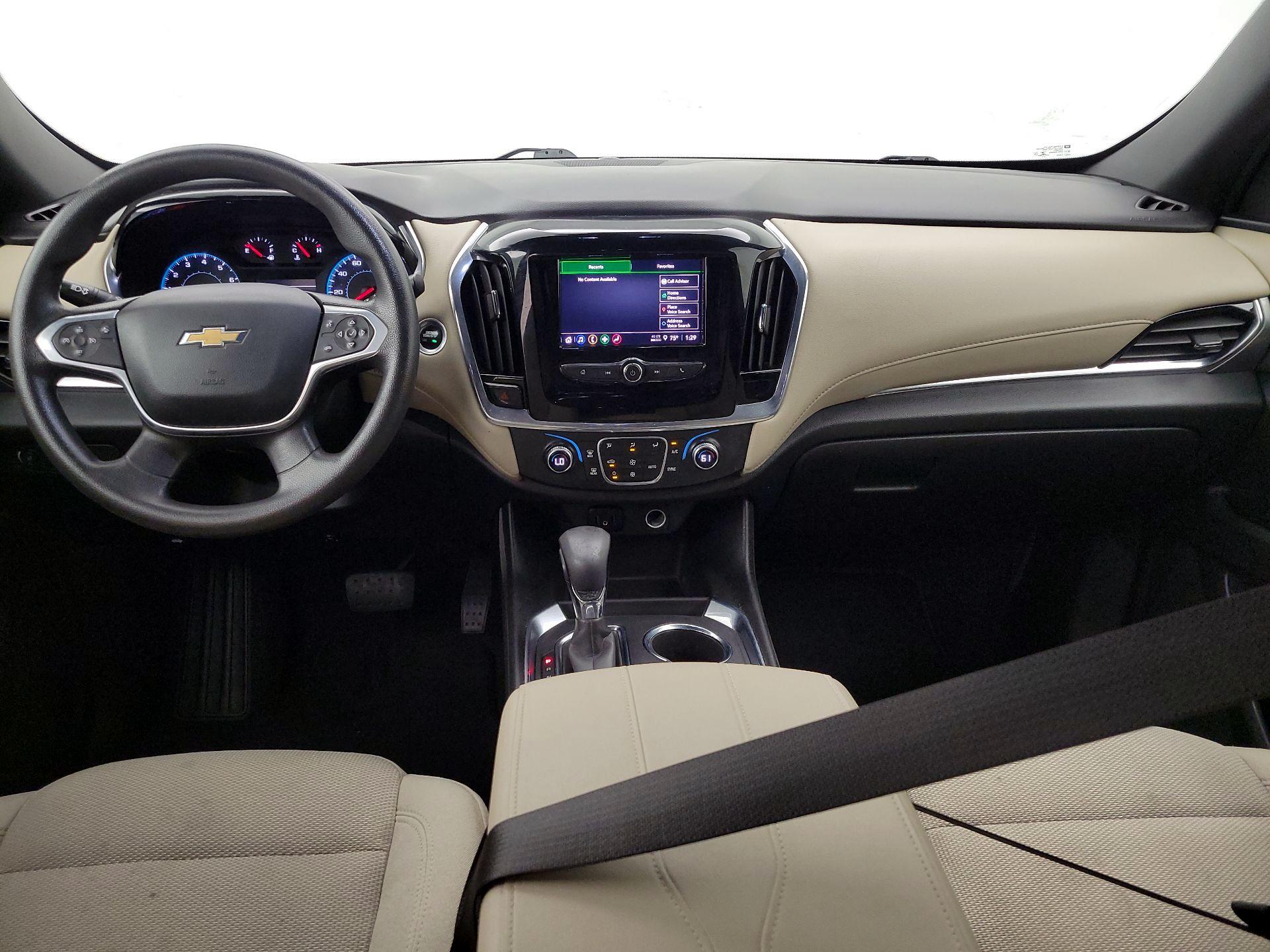 Thumbnail: 2022 Chevrolet Traverse - 9