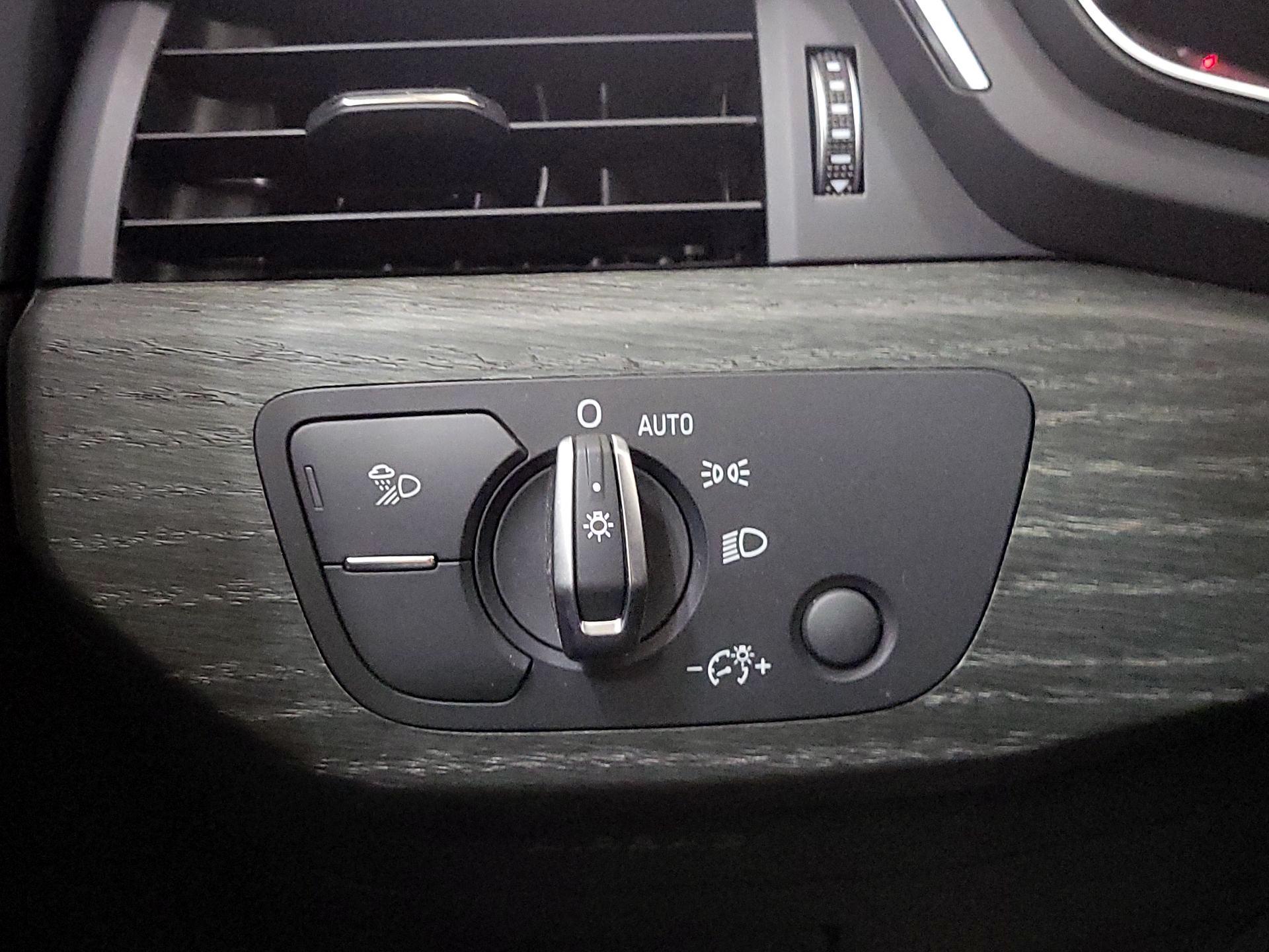 Thumbnail: 2019 Audi A4 - 13