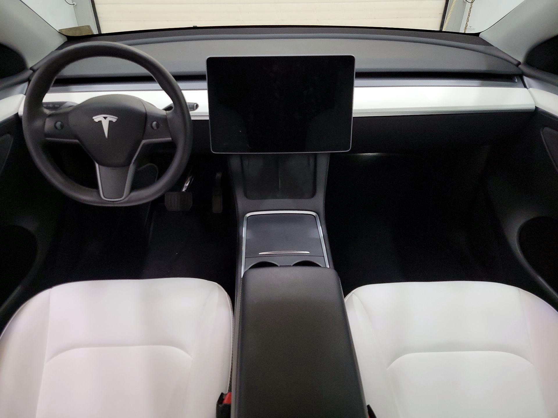 Thumbnail: 2022 Tesla Model Y - 9