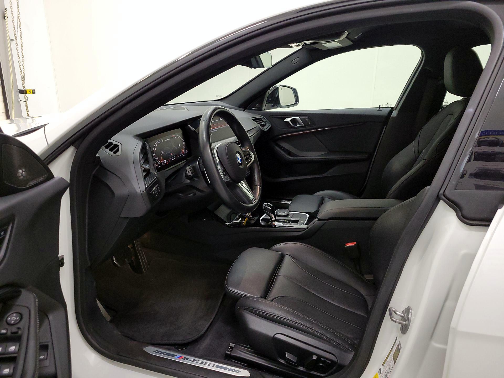 Thumbnail: 2023 BMW 2 Series - 11