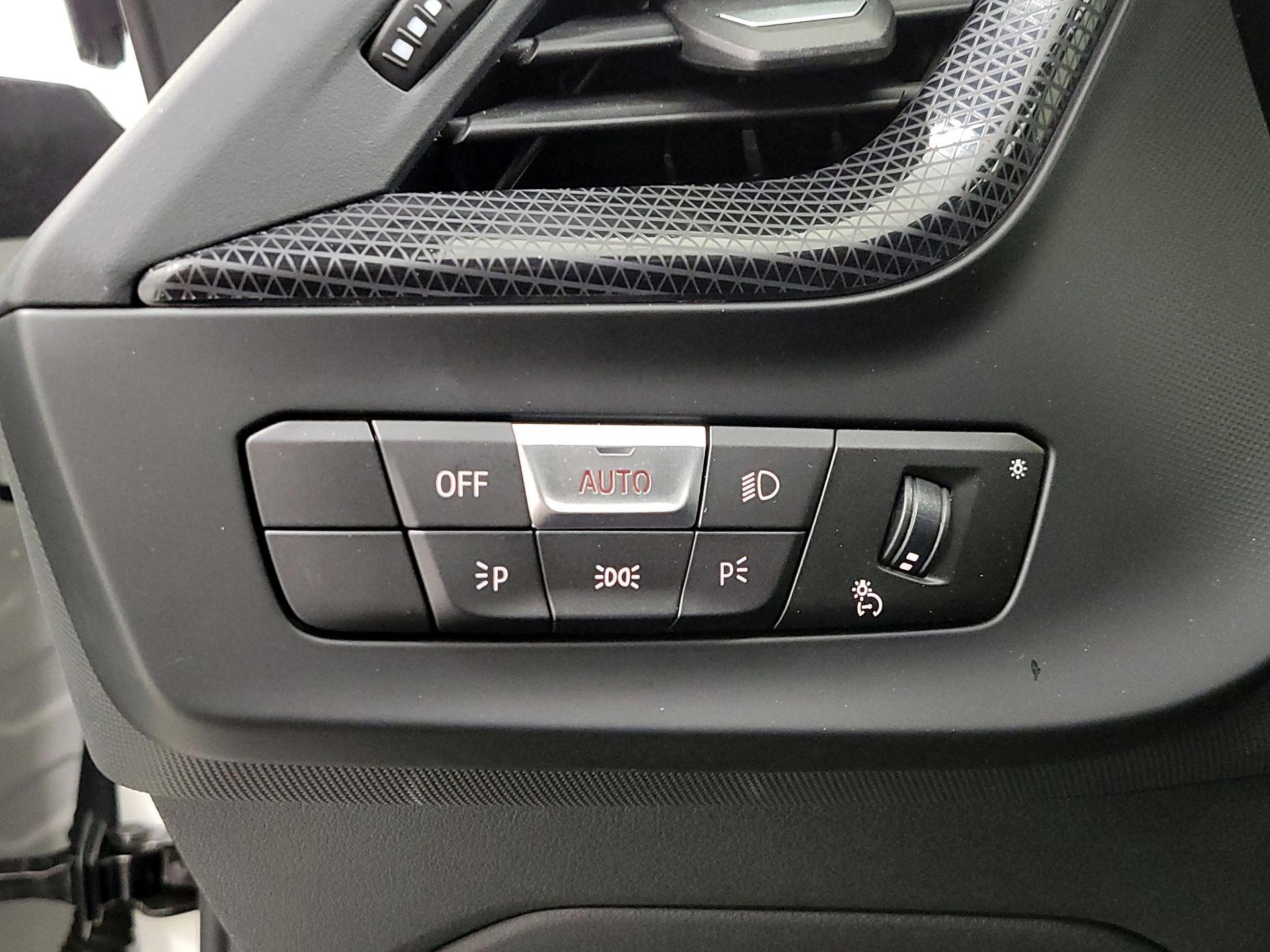 Thumbnail: 2023 BMW 2 Series - 13