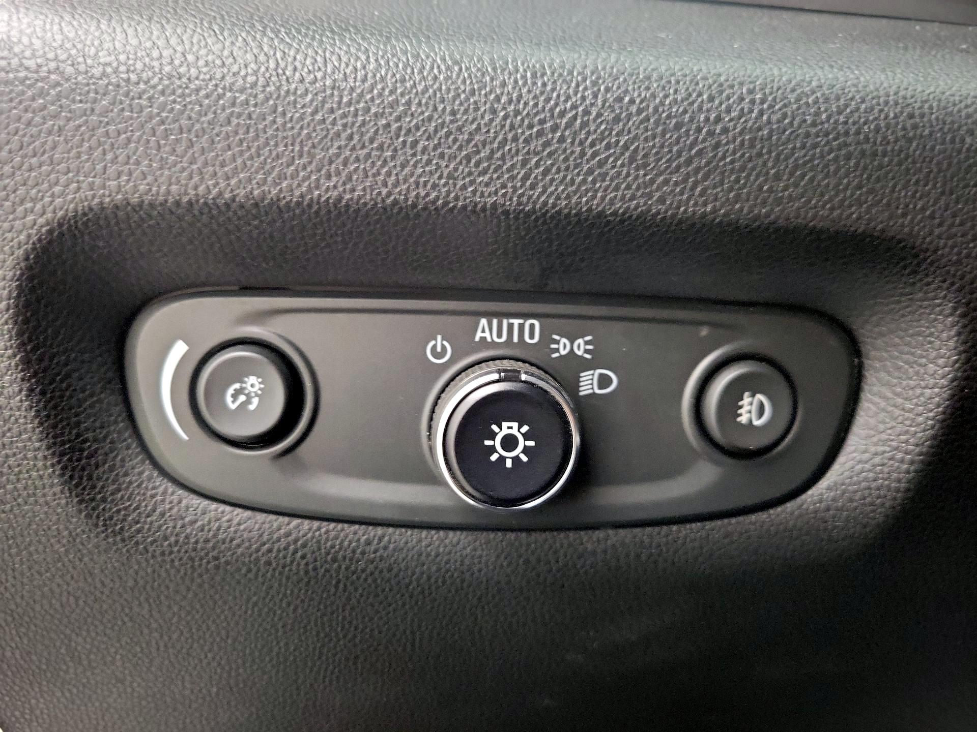 Thumbnail: 2019 Chevrolet Traverse - 13