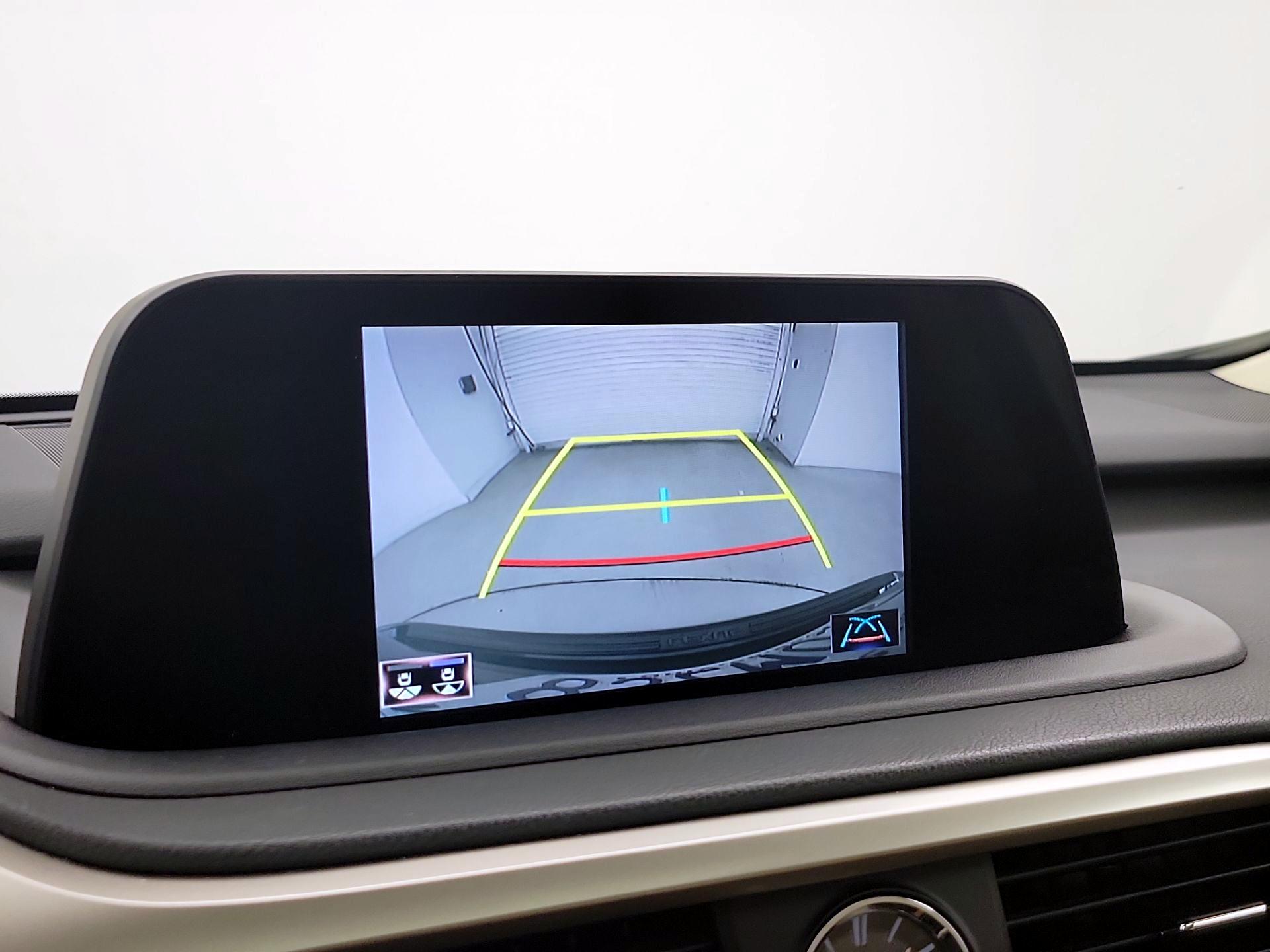 Thumbnail: 2021 Lexus RX - 14