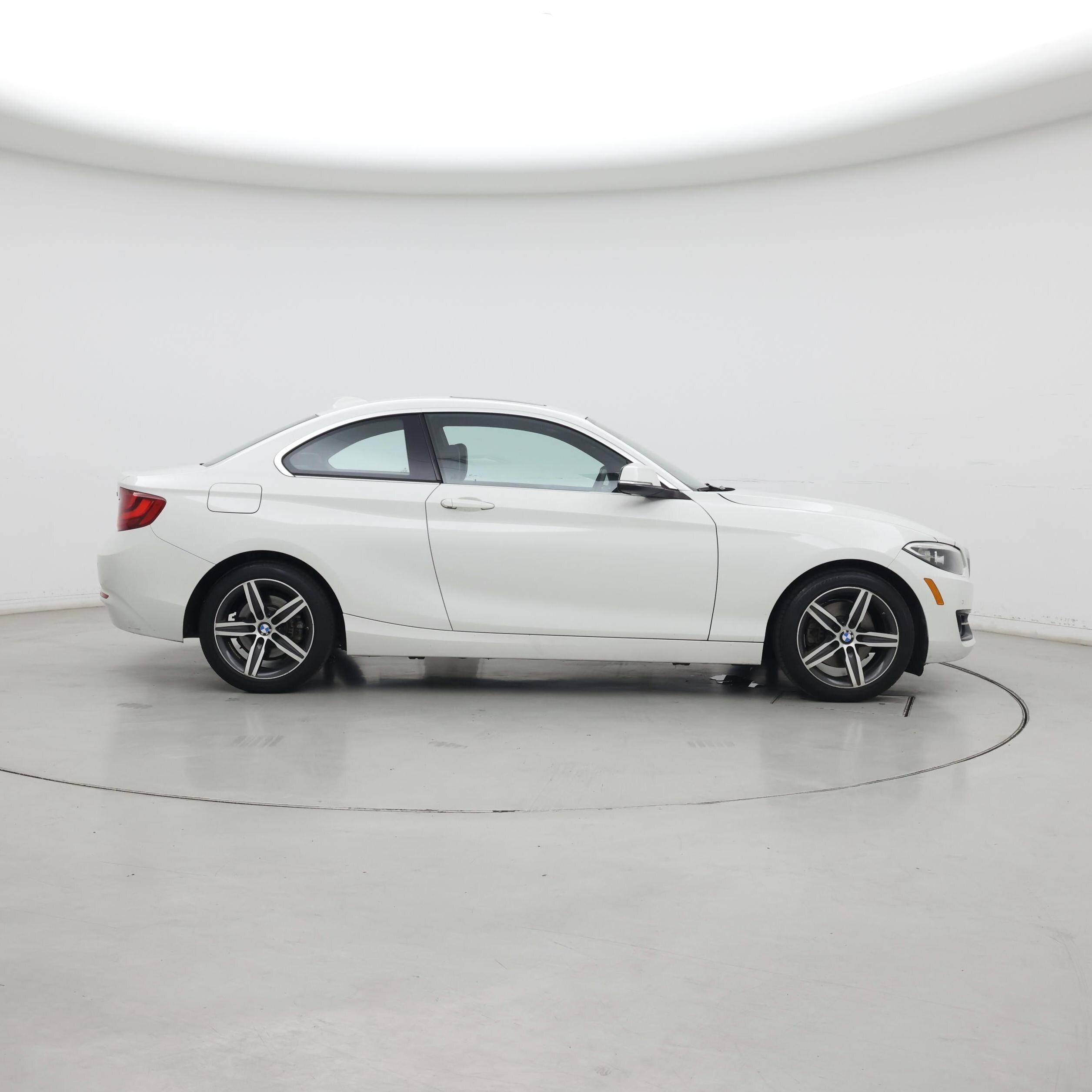 Thumbnail: 2017 BMW 2 Series - 7