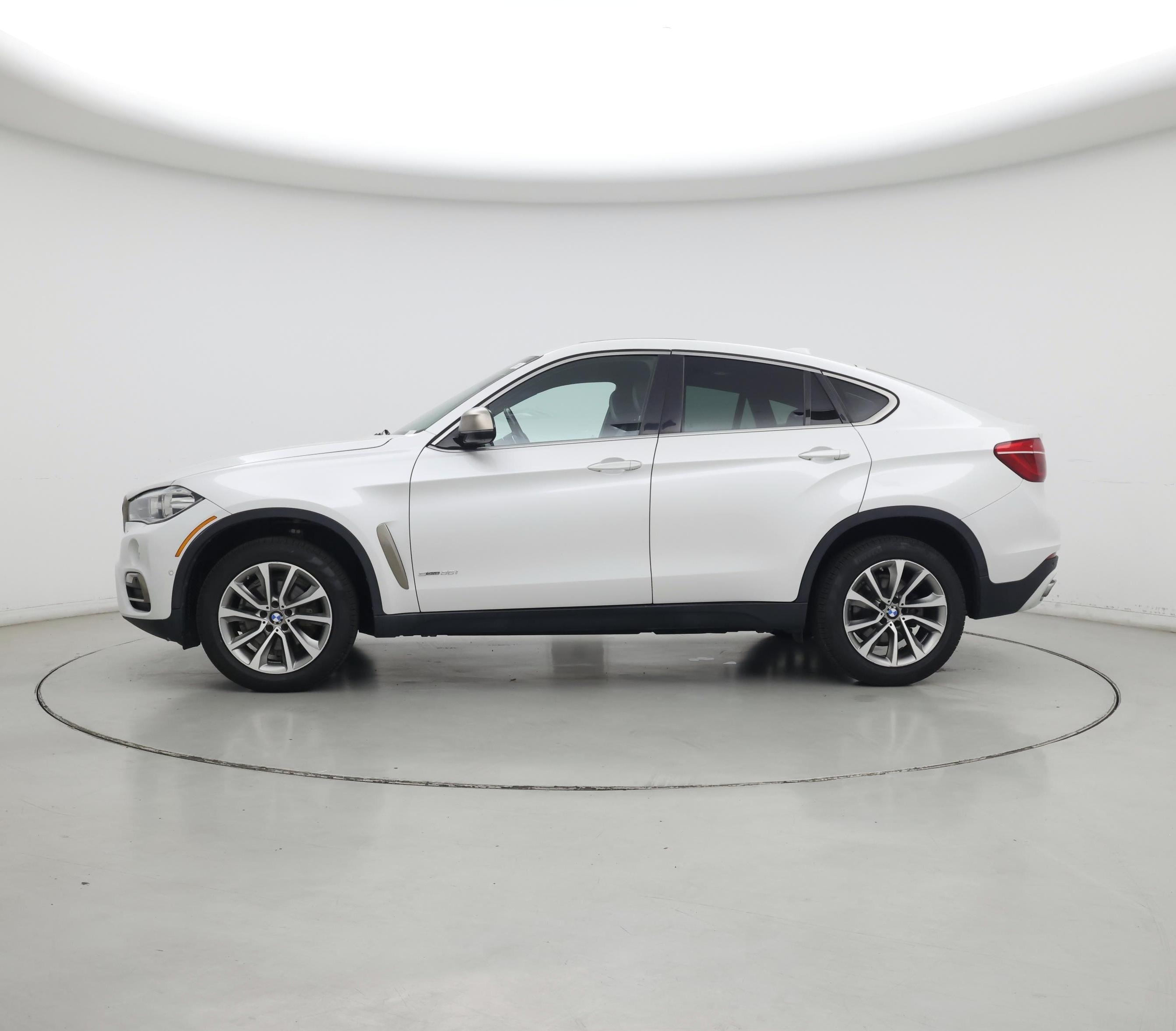 Thumbnail: 2019 BMW X6 - 3