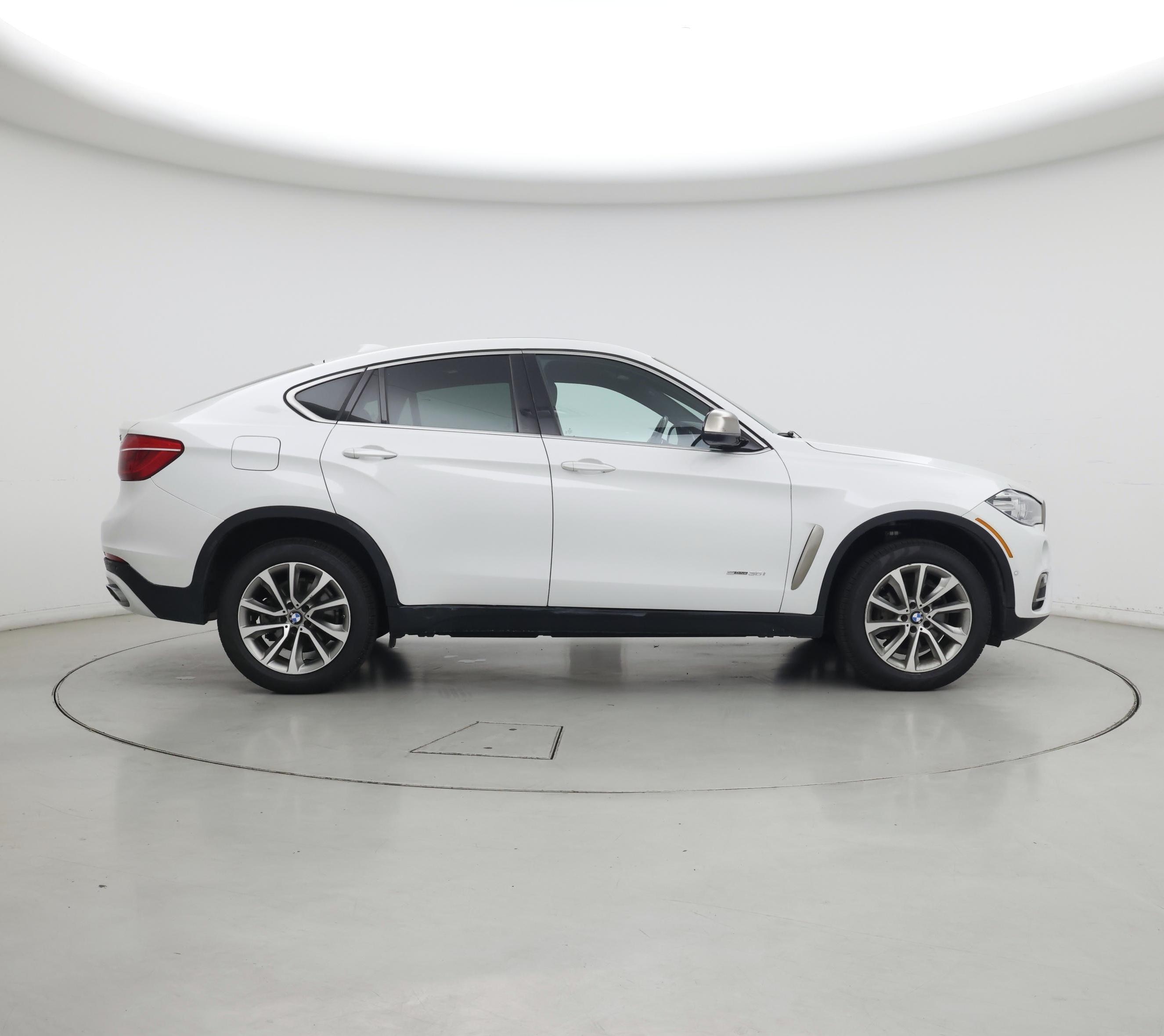 Thumbnail: 2019 BMW X6 - 7