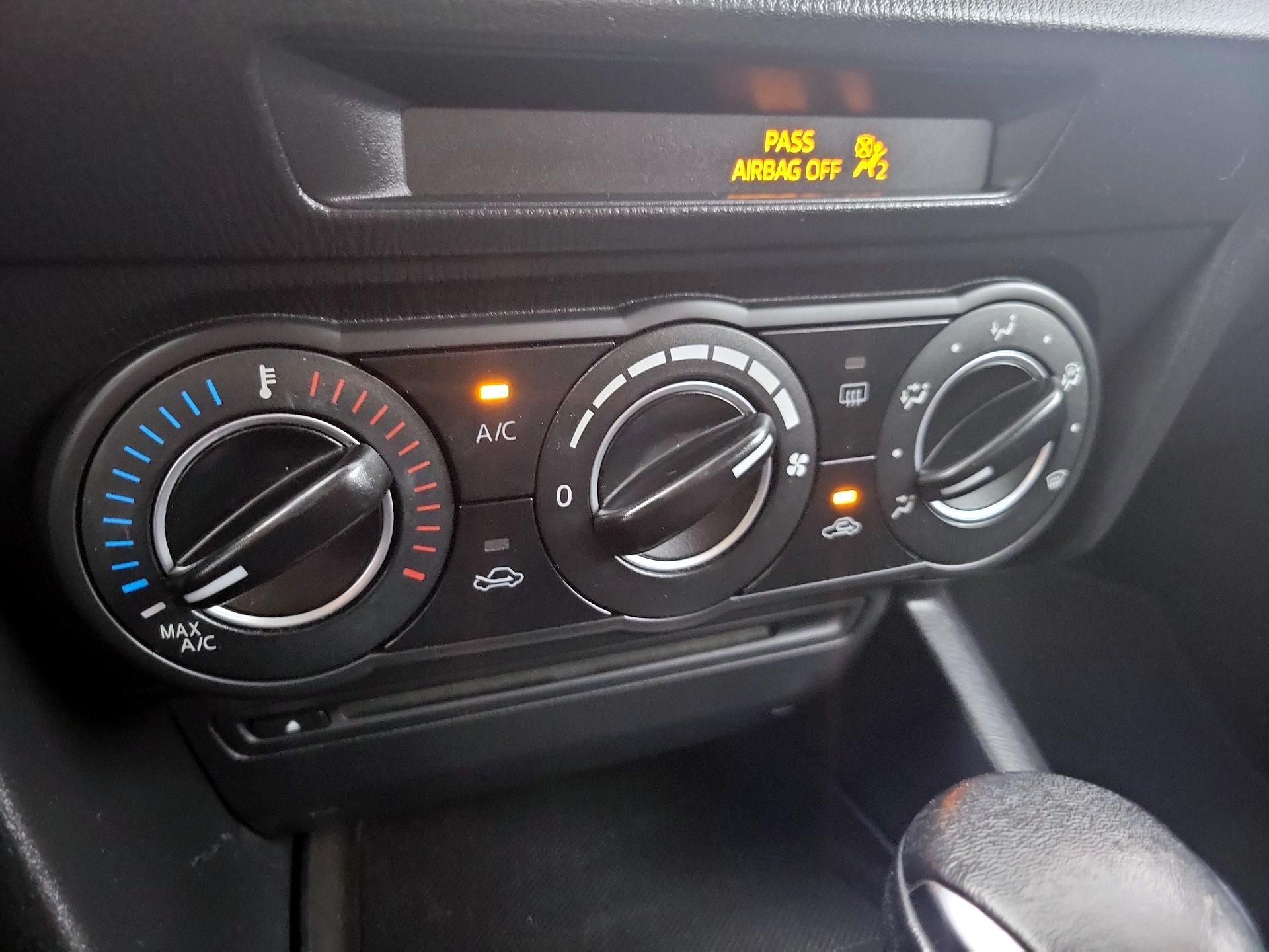 Thumbnail: 2014 Mazda Mazda3 - 15